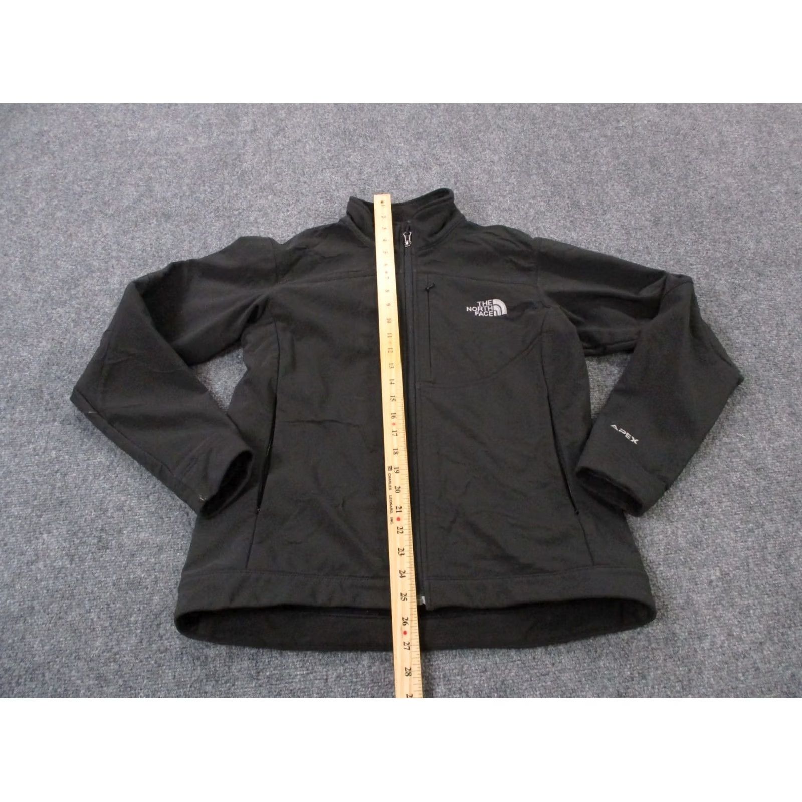The North Face The North Face Jacket Womens M Black Softshell Windbreaker Lined Pockets Zip Full Zip 90s Outdoor Brand: The North Face Mens Womens Girls Size M / US 6-8 / IT 42-44 - 3 Thumbnail