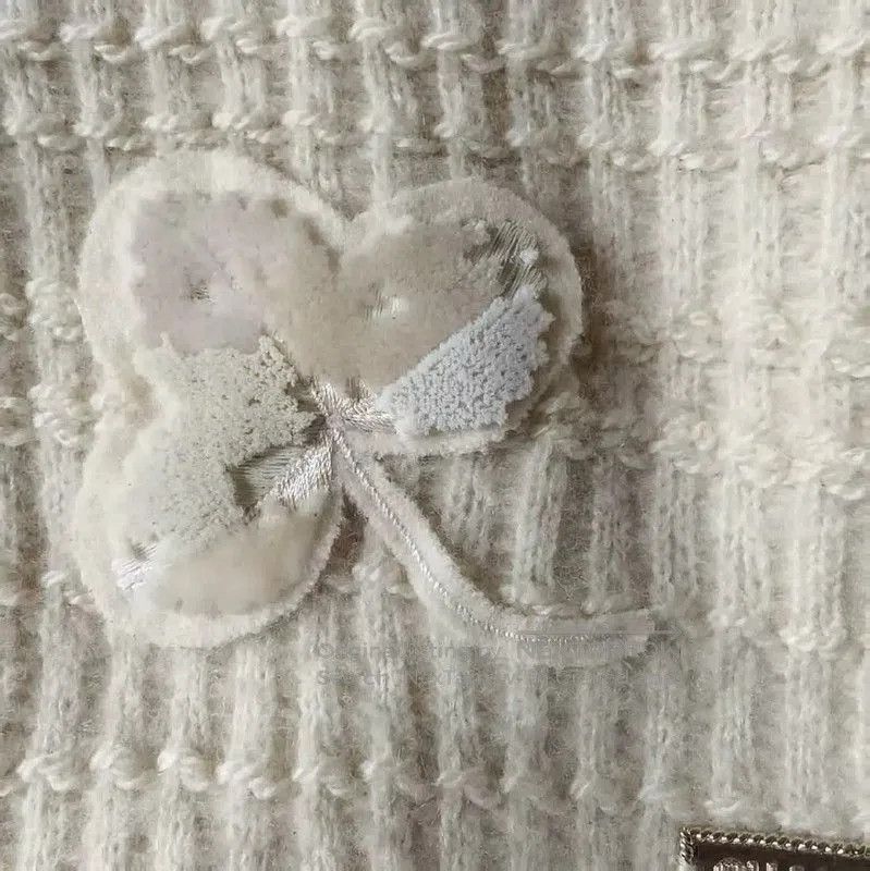 Chanel Chanel Cream Wool Women's Pullover Sweater . Size S / US 4 / IT 40 - 6 Thumbnail