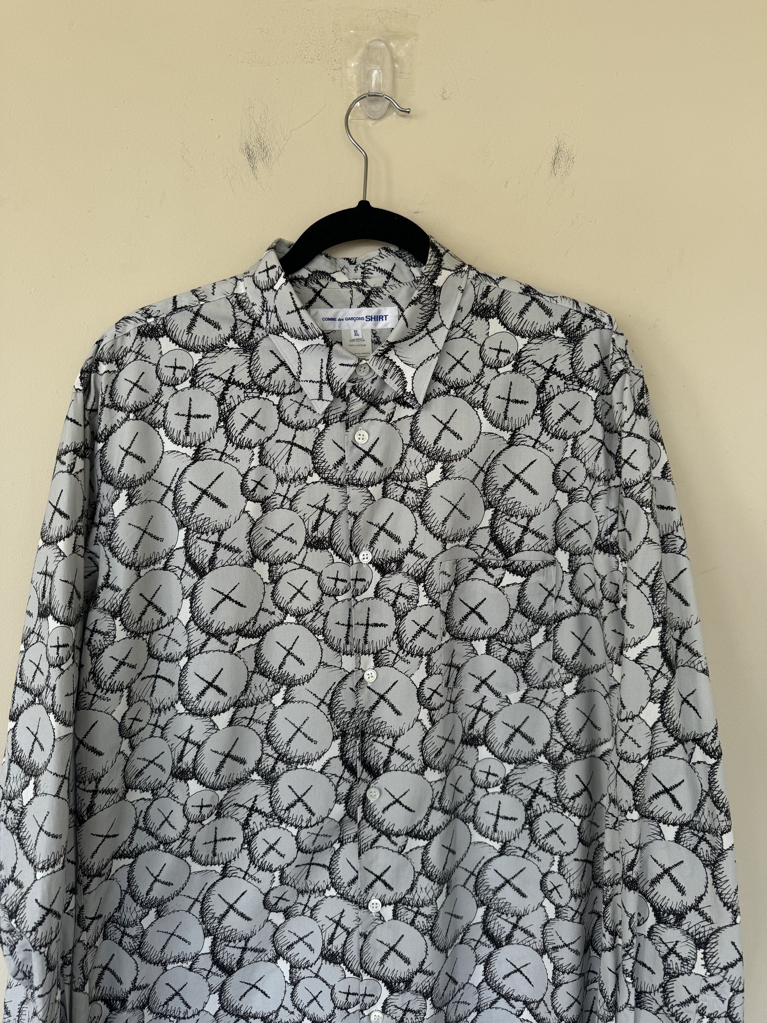Comme des Garcons SHIRT × Kaws Comme des Garcons Shirt x Kaws Button Up Size US XL / EU 56 / 4 - 5 Thumbnail