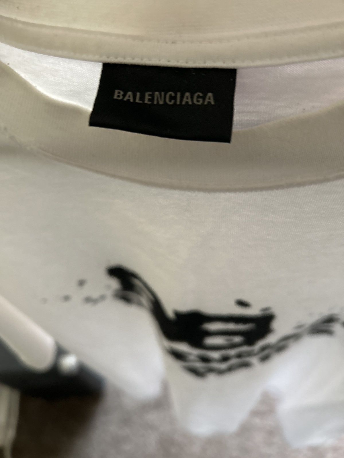 Balenciaga Balenciaga spray paint tee Size US XL / EU 56 / 4 - 3 Thumbnail