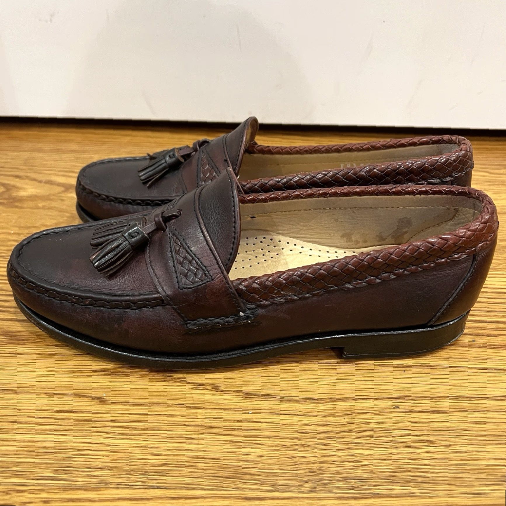 Allen Edmonds Allen Edmonds MAXFIELD Men's Leather Tassel Loafers Size 8D Dark Brown Shoes Size US 8 / EU 41 - 6 Thumbnail