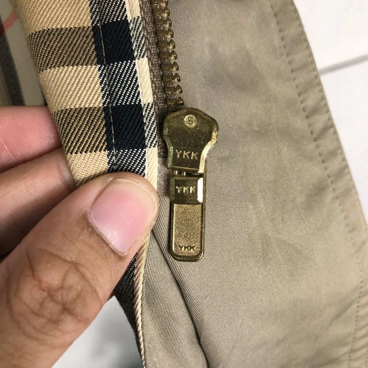 Burberry 🔥VINTAGE BURBERRYS LONG JACKET NOVA CHECK LINING Size US L / EU 52-54 / 3 - 18 Thumbnail