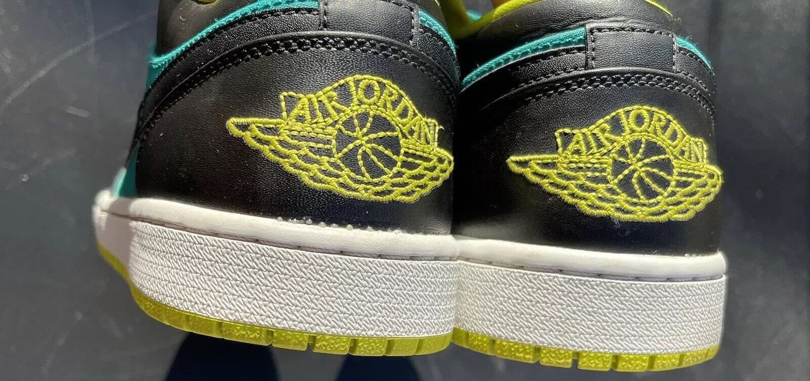 Jordan Brand × Nike Air Jordan 1 Retro Low Teal Venom Green Men’s Shoes Sz 10.5 Size US 10.5 / EU 43-44 - 6 Thumbnail