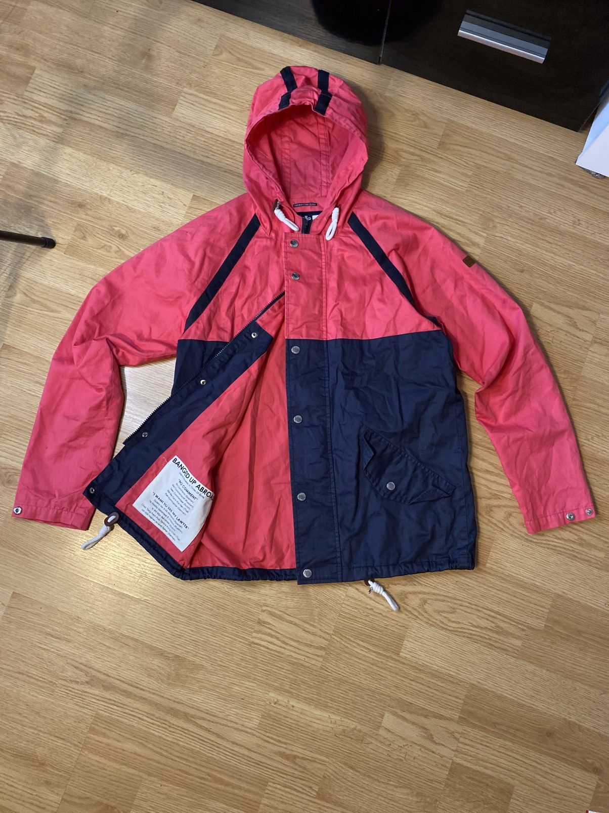 Weekend Offender Weekend Offender jacket by the iconic Banged Up Abroad line. Size US S / EU 44-46 / 1 - 1 Thumbnail