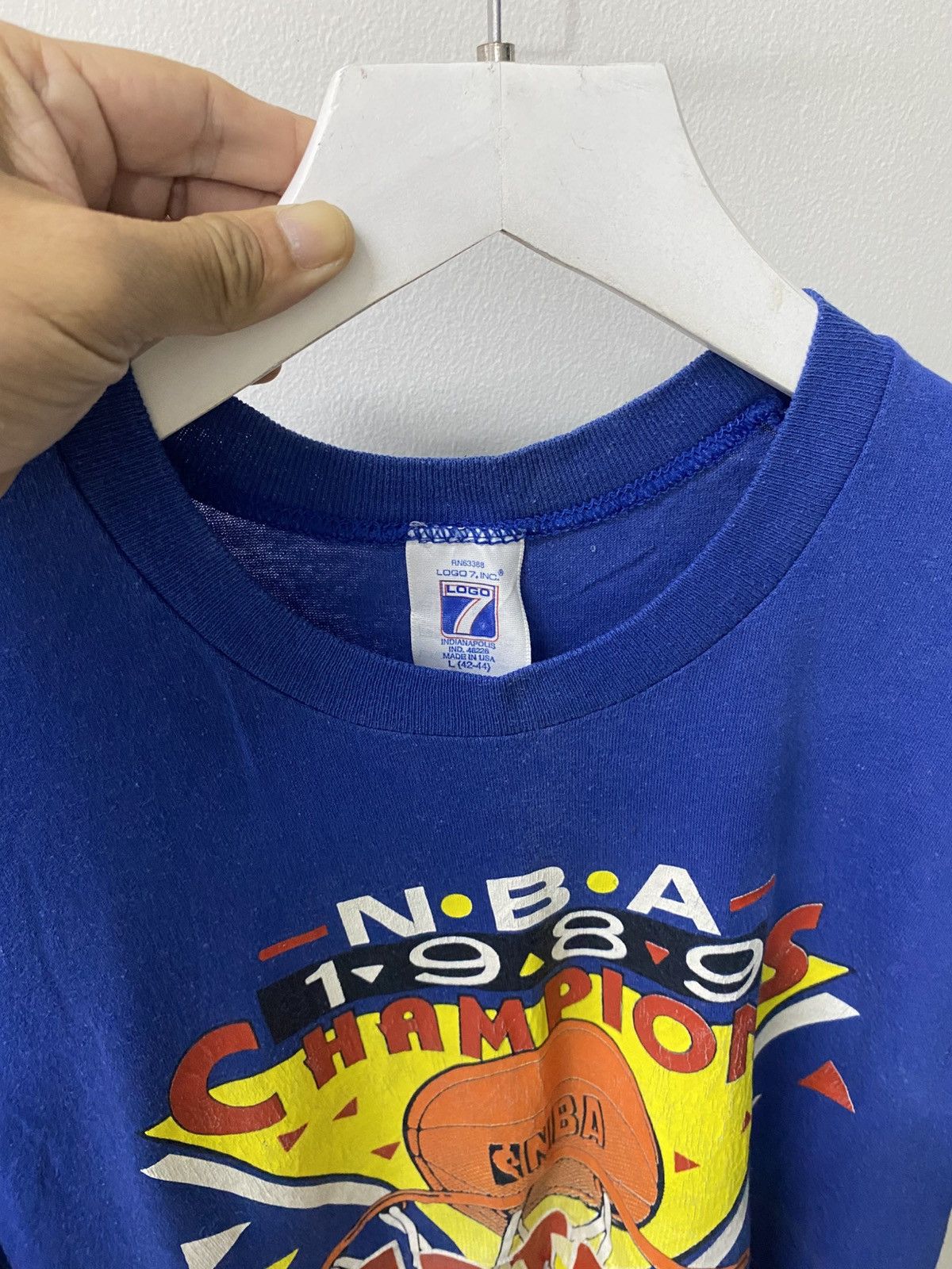 Seven 7 NBA Champion 1989 Size US L / EU 52-54 / 3 - 2 Thumbnail