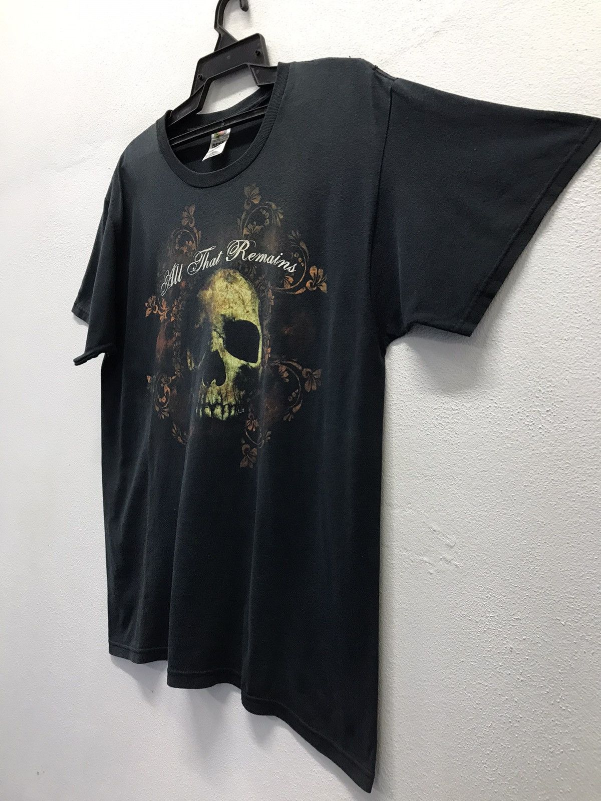Band Tees × Fruit Of The Loom × Vintage Vintage All That Remains Shirt Size US L / EU 52-54 / 3 - 4 Thumbnail