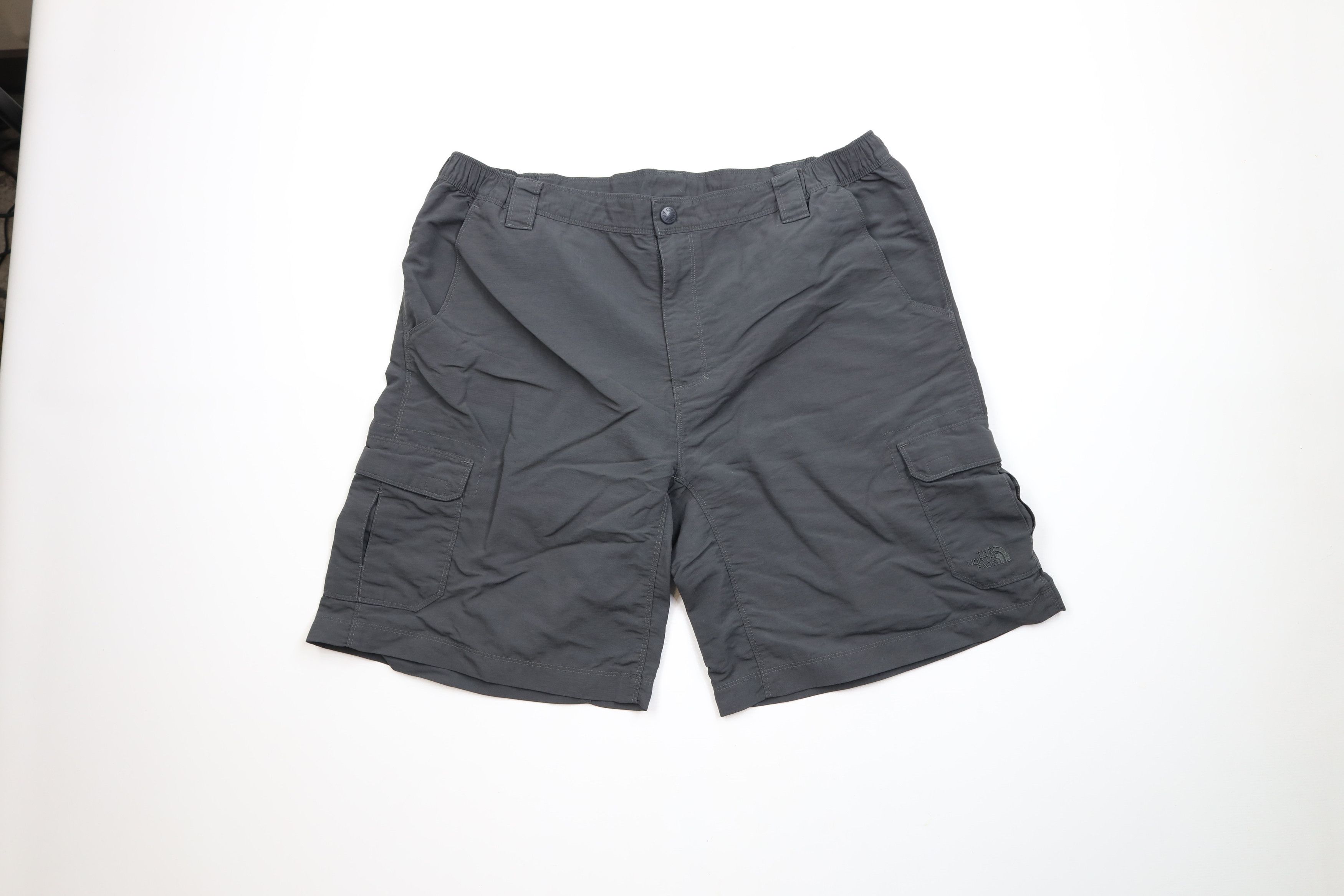 The North Face × Vintage Vintage The North Face Trekking Cargo Shorts Dark Gray Size US 36 / EU 52 - 1 Thumbnail