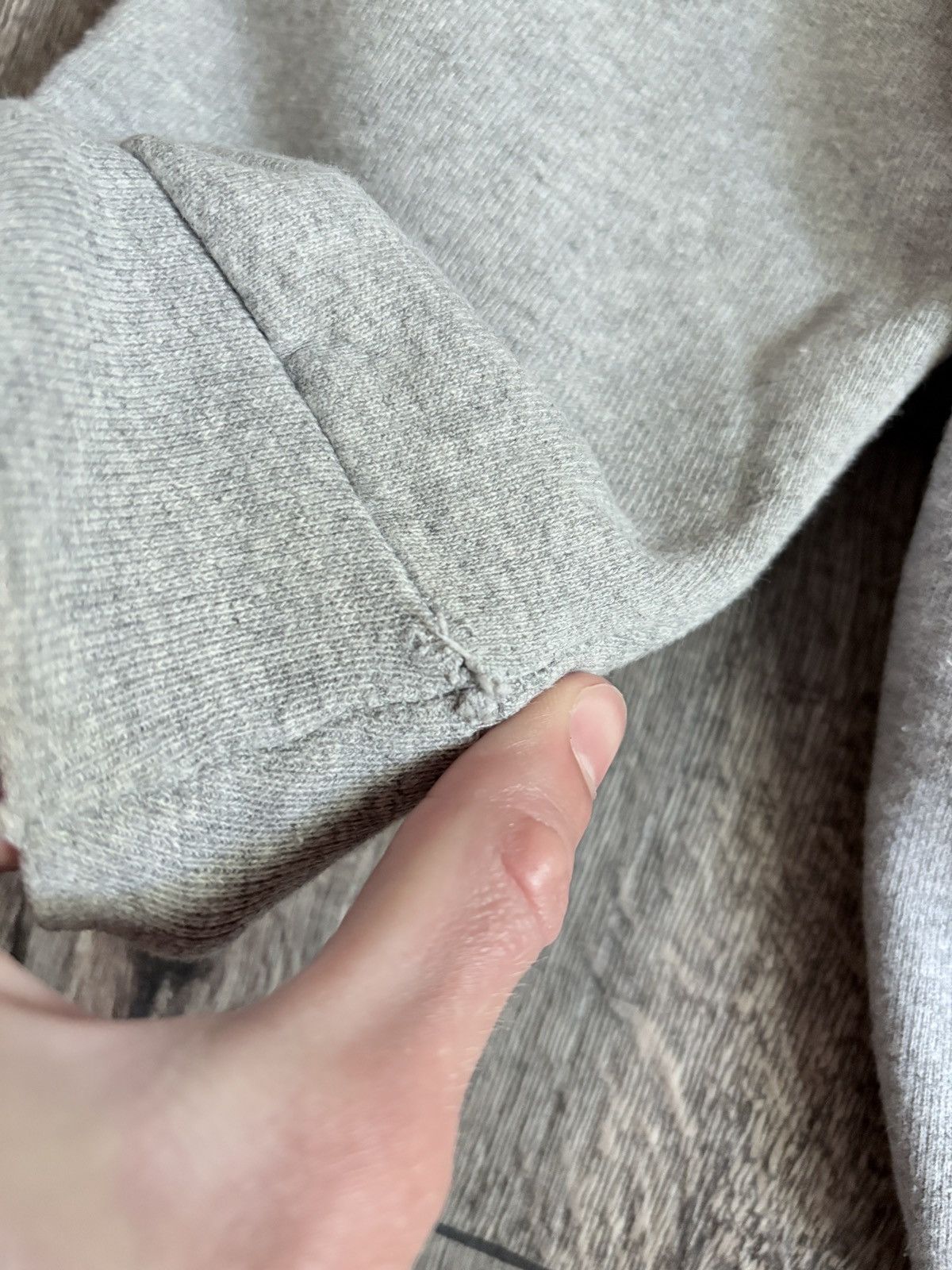 Nike Y2K Nike Swoosh Gray Crewneck Vintage Sweatshirt Made In USA Size US L / EU 52-54 / 3 - 14 Thumbnail
