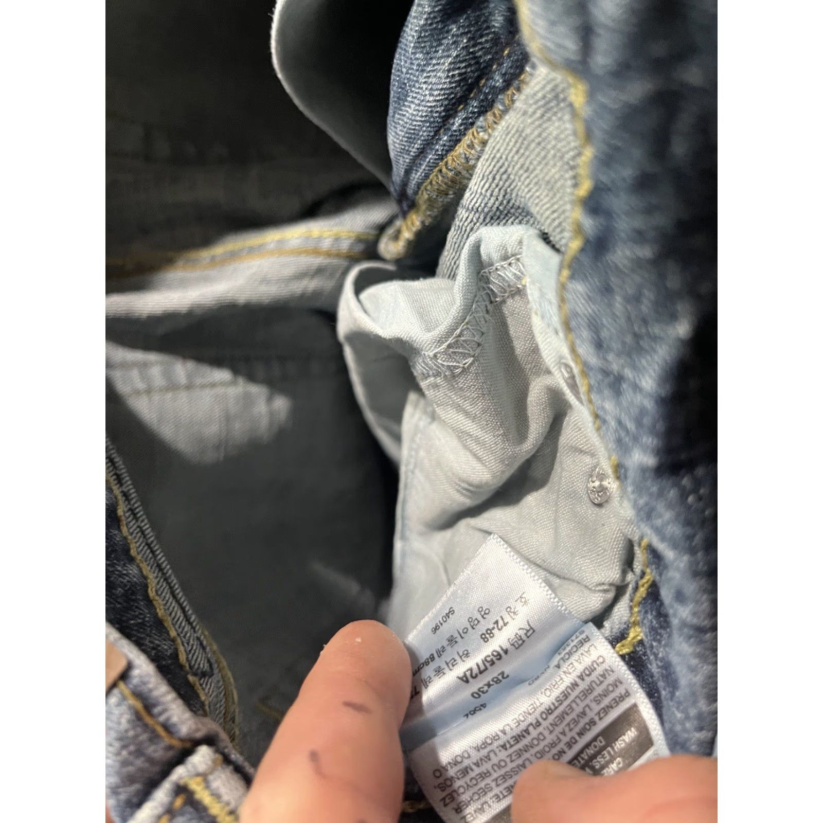 Vintage Levi Signature Jeans Men Regular Taper Leg 28x30 Blue 5-Pocket Denim Cotton Blend Medium Wash Vintage No Size US 30 / EU 46 - 6 Thumbnail