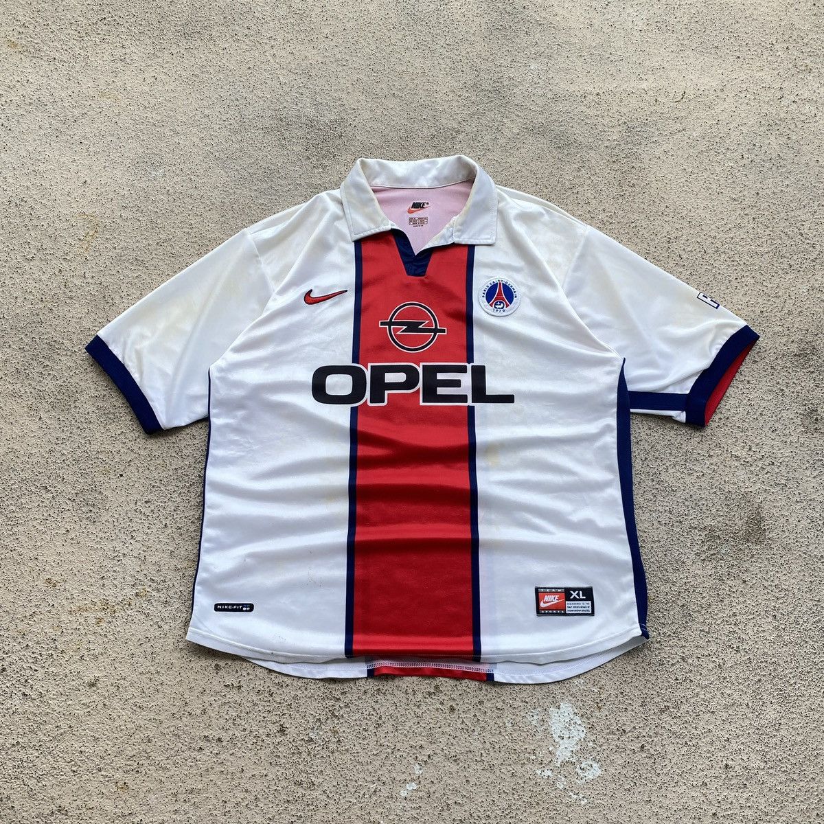 Nike vintage Nike Paris Saint Germain SIMONE 9 1997 SOCCER JERSEY Size US XL / EU 56 / 4 - 1 Thumbnail
