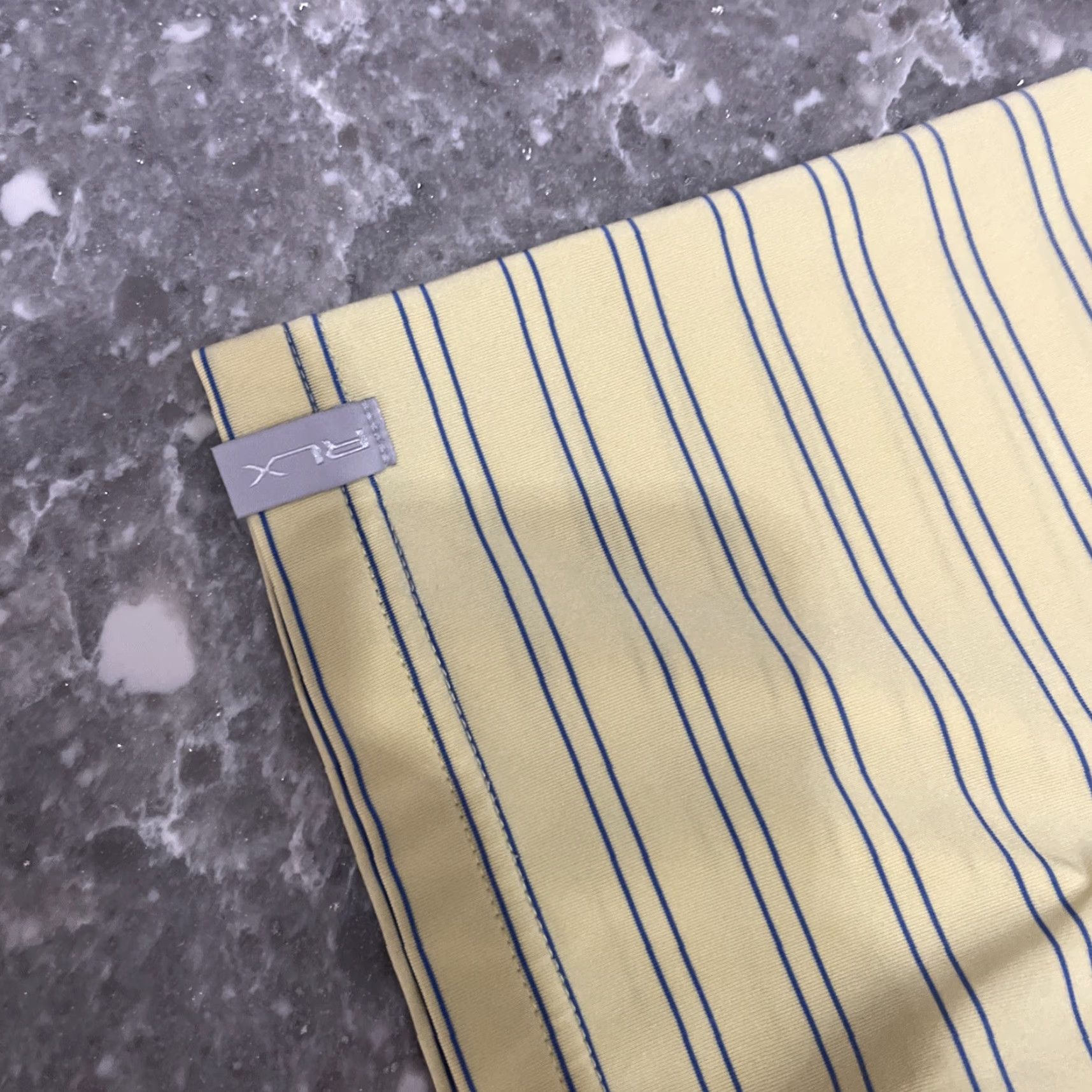 RLX Ralph Lauren RLX Ralph Lauren Polo Shirt Mens Large Yellow Blue Striped Performance Golf Shirt Size US L / EU 52-54 / 3 - 2 Thumbnail