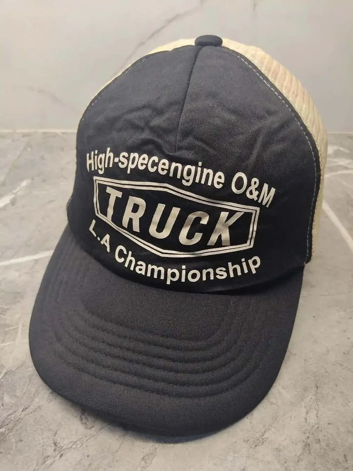 Vintage Vintage Truck LA Championship Trucker Hat Cap Size ONE SIZE - 1 Thumbnail