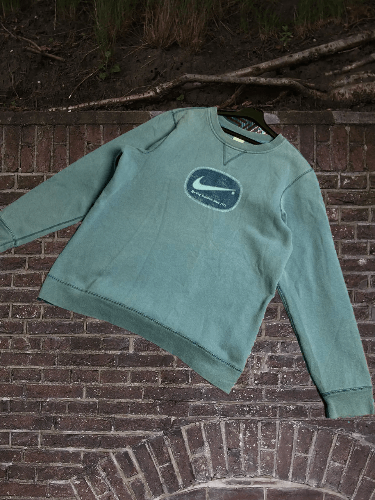 Nike × Vintage Nike Vintage Big Logo Sweatshirt Size US S / EU 44-46 / 1 - 1 Thumbnail