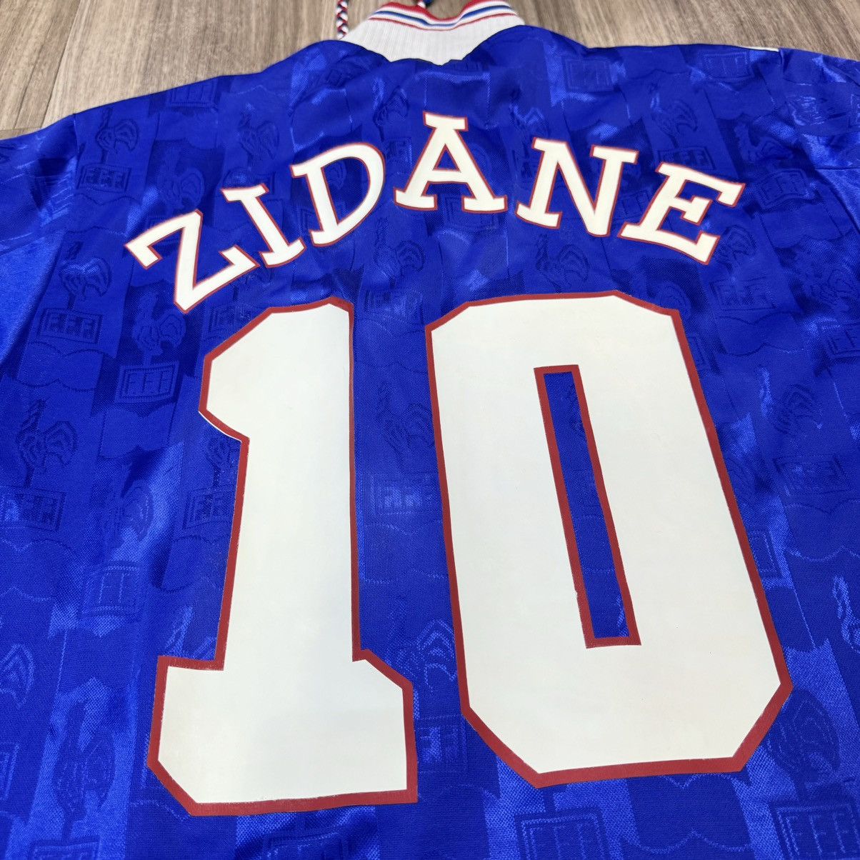 Adidas France Euro 1996 home shirt #10 Zidane Size US M / EU 48-50 / 2 - 8 Thumbnail
