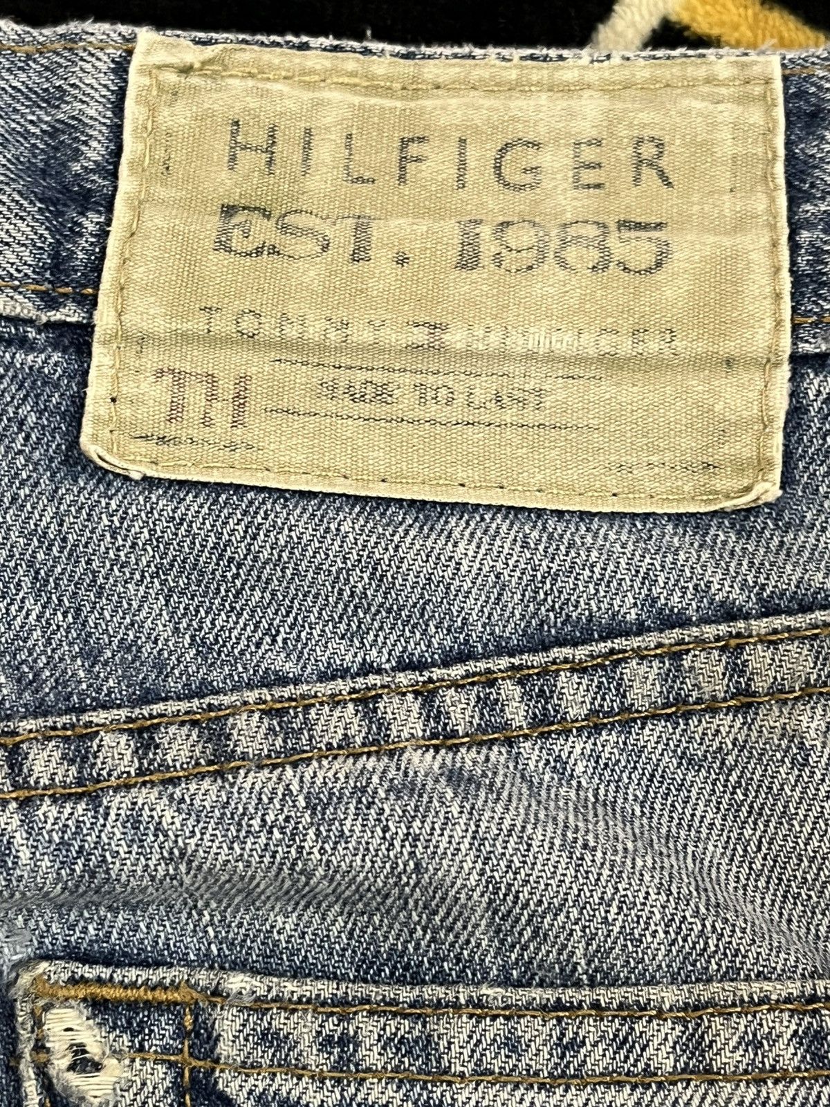 Tommy Hilfiger Vintage Tommy Hilfigier Faded Distressed Denim Size US 36 / EU 52 - 15 Thumbnail