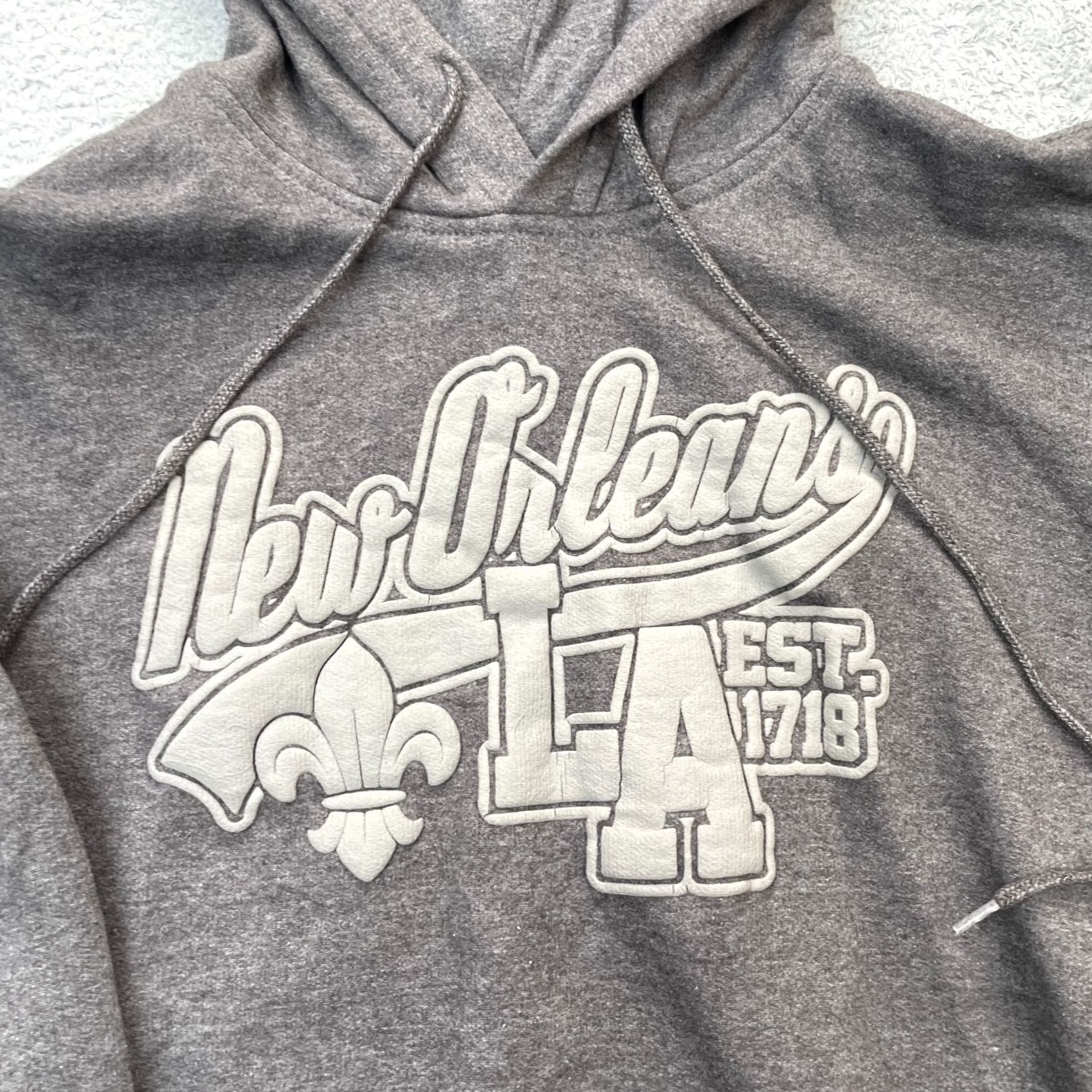 Logo 7 VINTAGE New Orleans Hoodie Mens Large Gray Heathered Fleece Lined Embossed Logo Cotton Size US L / EU 52-54 / 3 - 4 Thumbnail