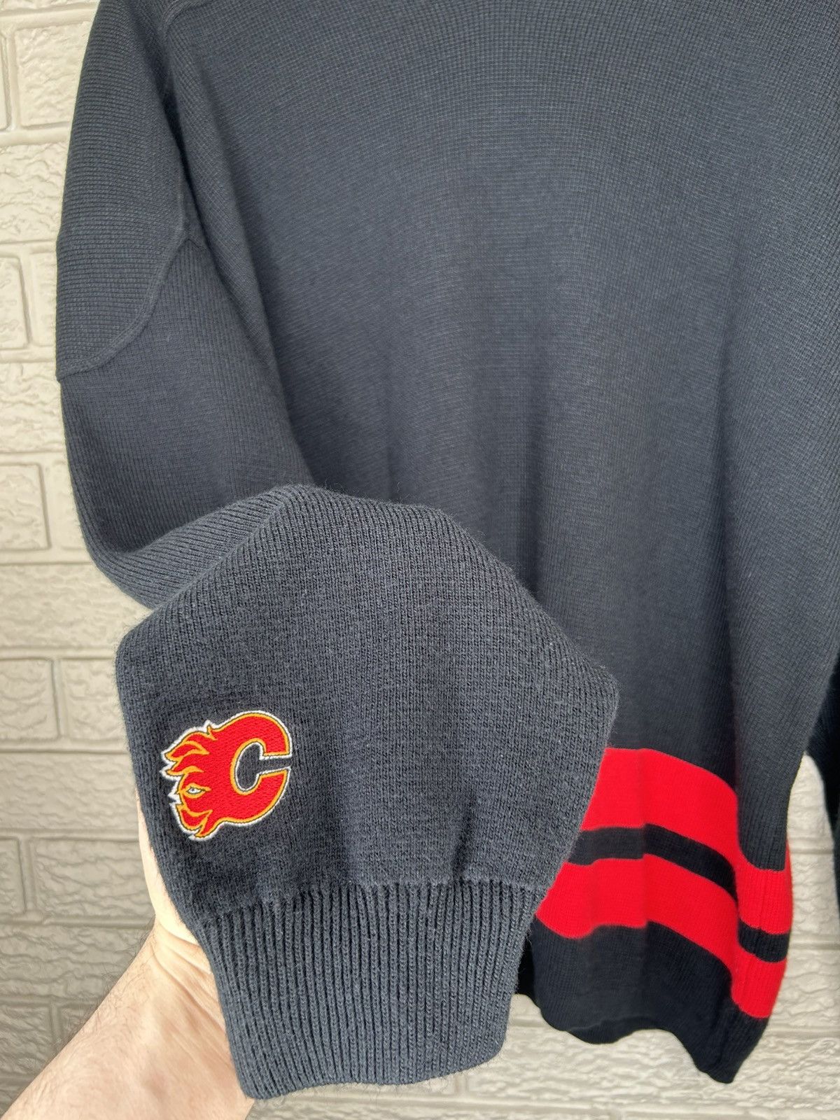 Nike Vintage Nike Calgary Flames Knit Sweater Jersey Size US XXL / EU 58 / 5 - 2 Thumbnail