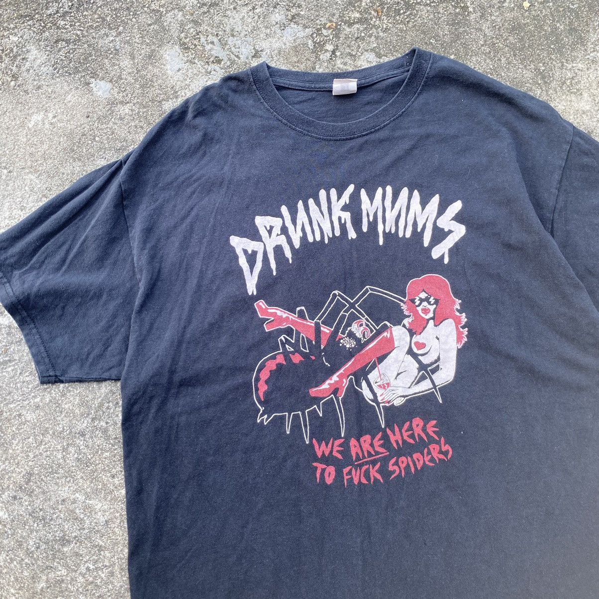 Band Tees Thrashed Faded Drunk Mums Punk Band ERD GRUNGE TSHIRT Size US XL / EU 56 / 4 - 2 Thumbnail