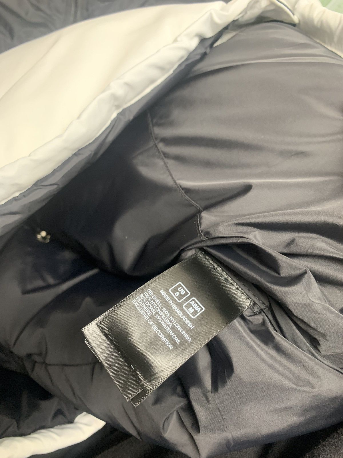 The North Face North Face Jacket 700 Nuptse white Size US M / EU 48-50 / 2 - 9 Thumbnail