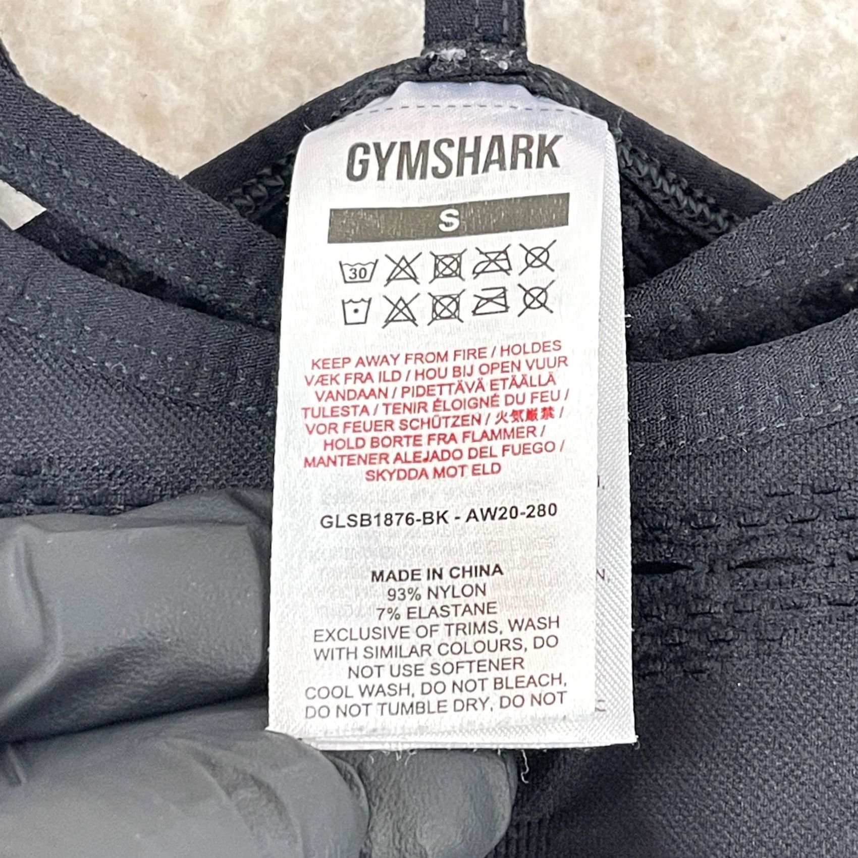 Gymshark Gymshark Sports Bra Womens Small Black Energy Seamless Pullover Padded Gym Workout Activewear Size ONE SIZE - 4 Thumbnail