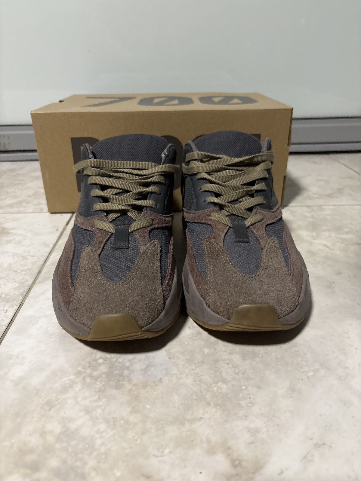 Adidas × Kanye West × Yeezy Adidas Yeezy 700 Mauve - Like New Size US 9 / EU 42 - 3 Thumbnail