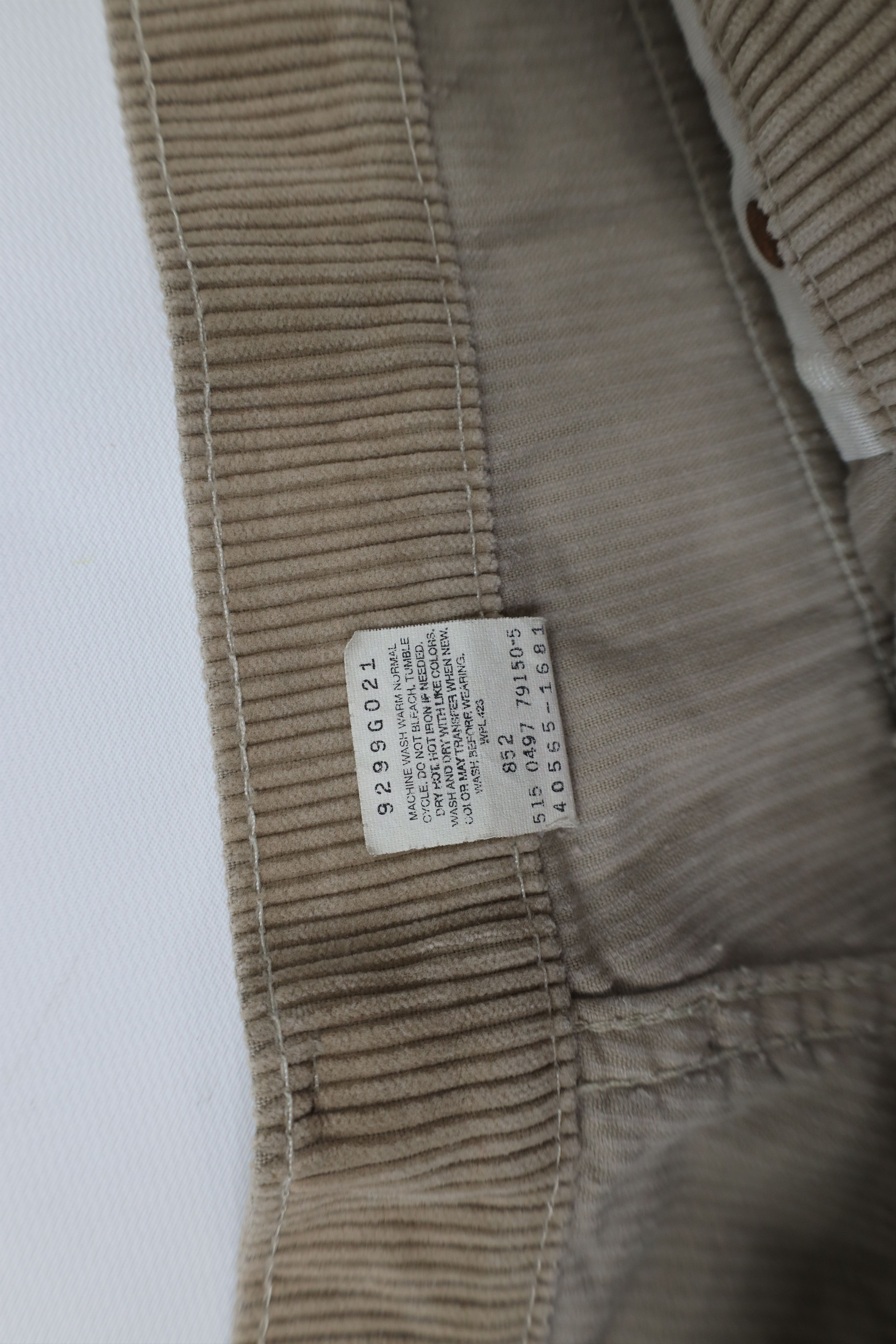 Levi's × Vintage Vintage 90s Levis 565 Loose Fit Wide Leg Corduroy Pants USA Size US 36 / EU 52 - 9 Thumbnail