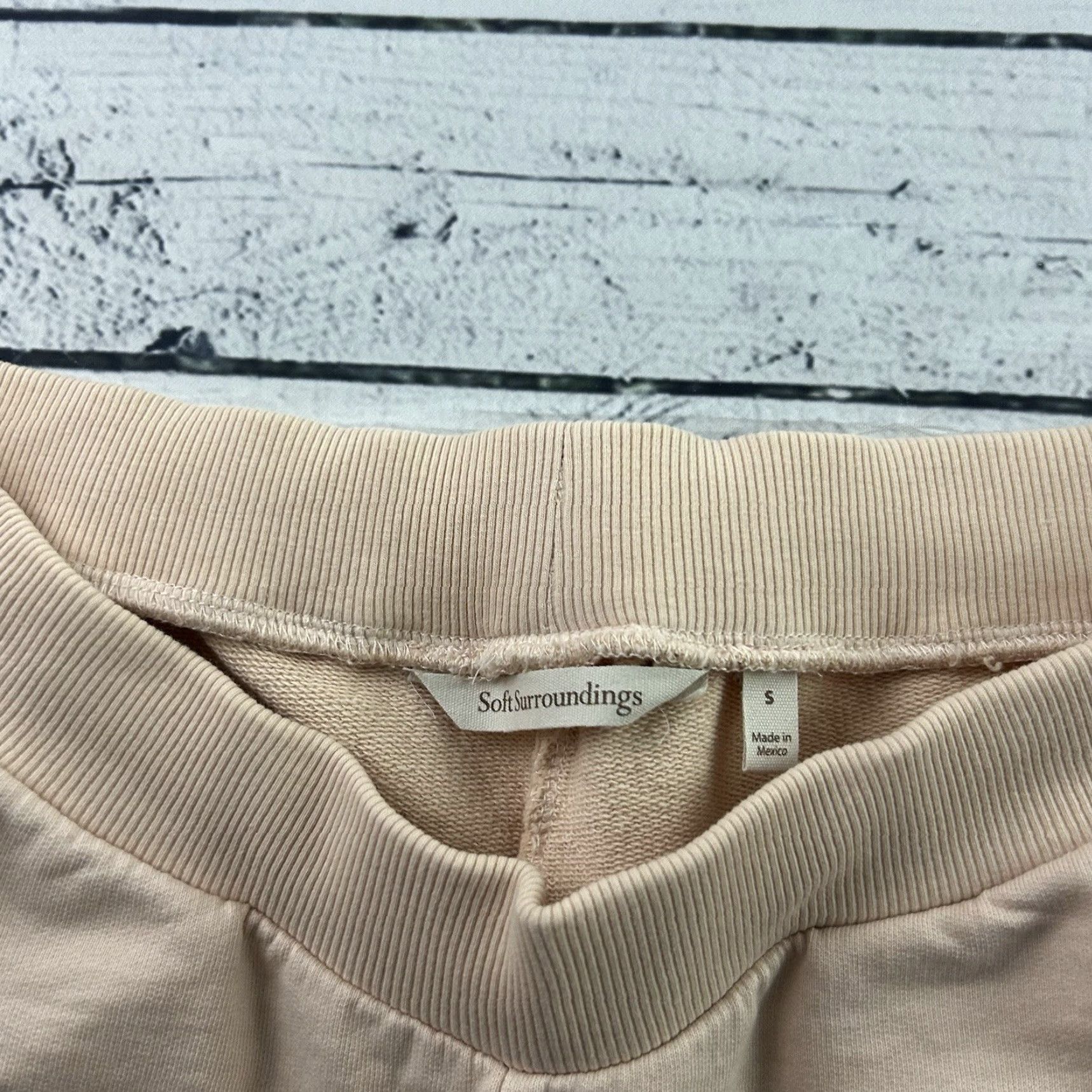 Soft Surroundings Soft Surroundings Sweatpants Pants Women's Small Peach Button Snap Heavy Ankle Sweatpants Womens Small Peach Size 28" / US 6 / IT 42 - 4 Thumbnail