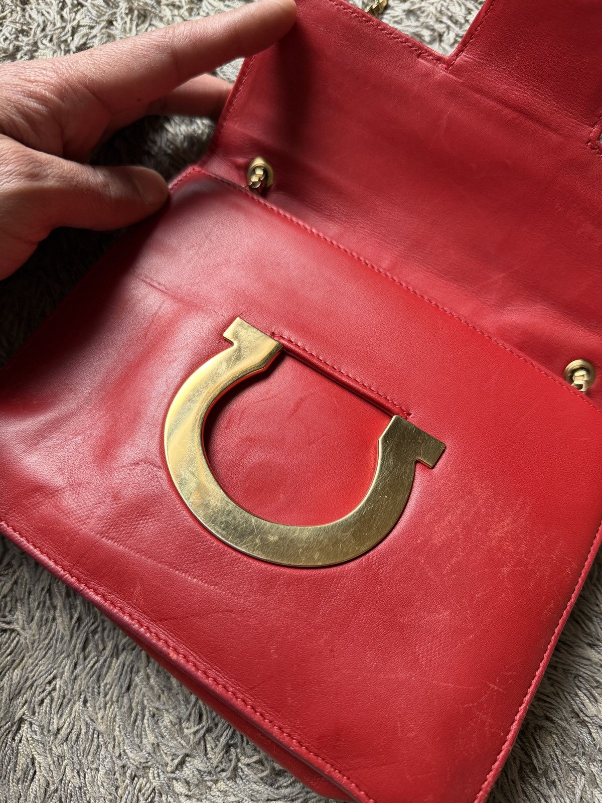 Salvatore Ferragamo Salvatore Ferragamo Red Lipstick Leather Thalia Shoulder Bag Size ONE SIZE - 7 Thumbnail
