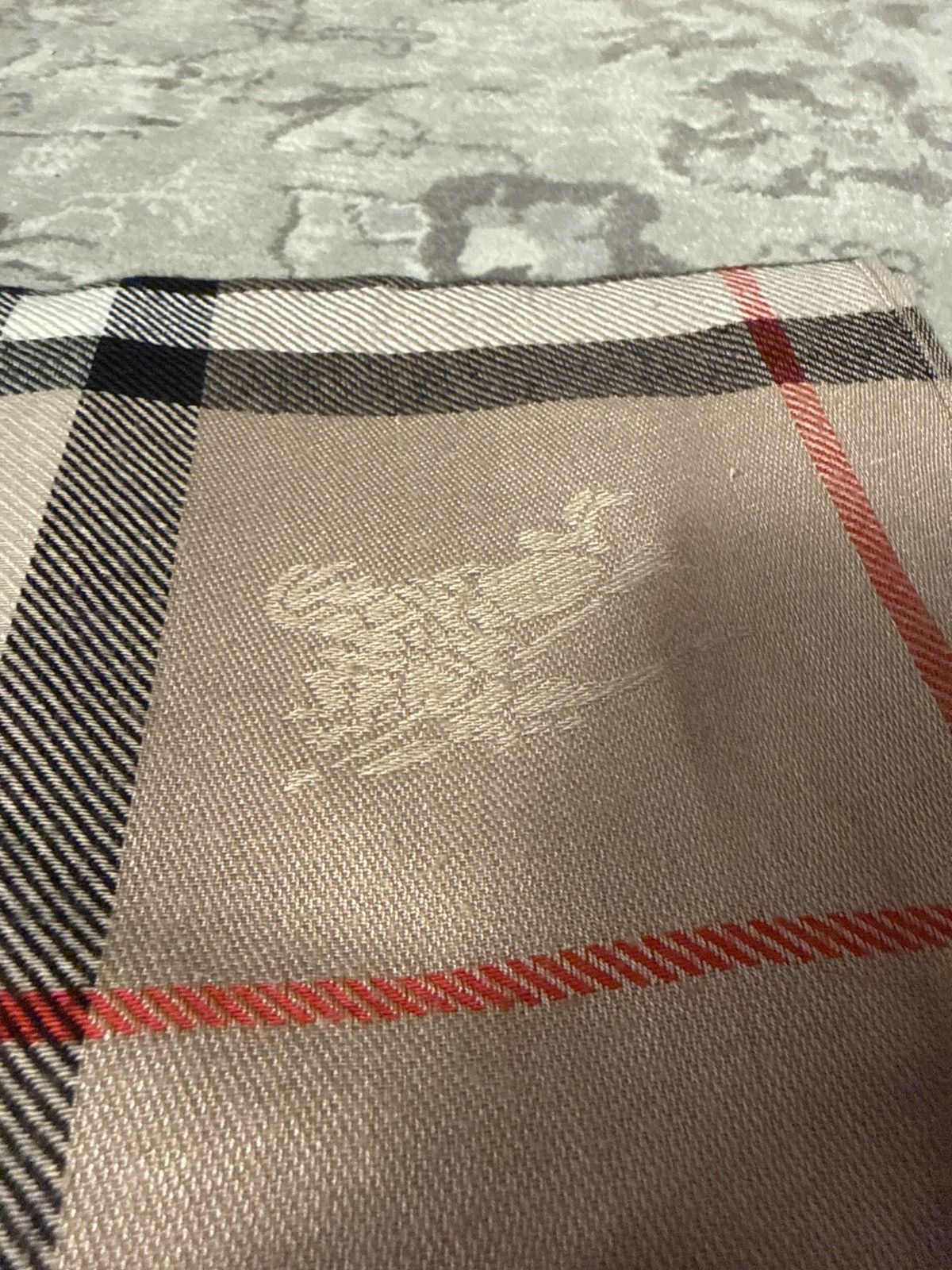 Burberry Burberry Scarf Size ONE SIZE - 2 Thumbnail