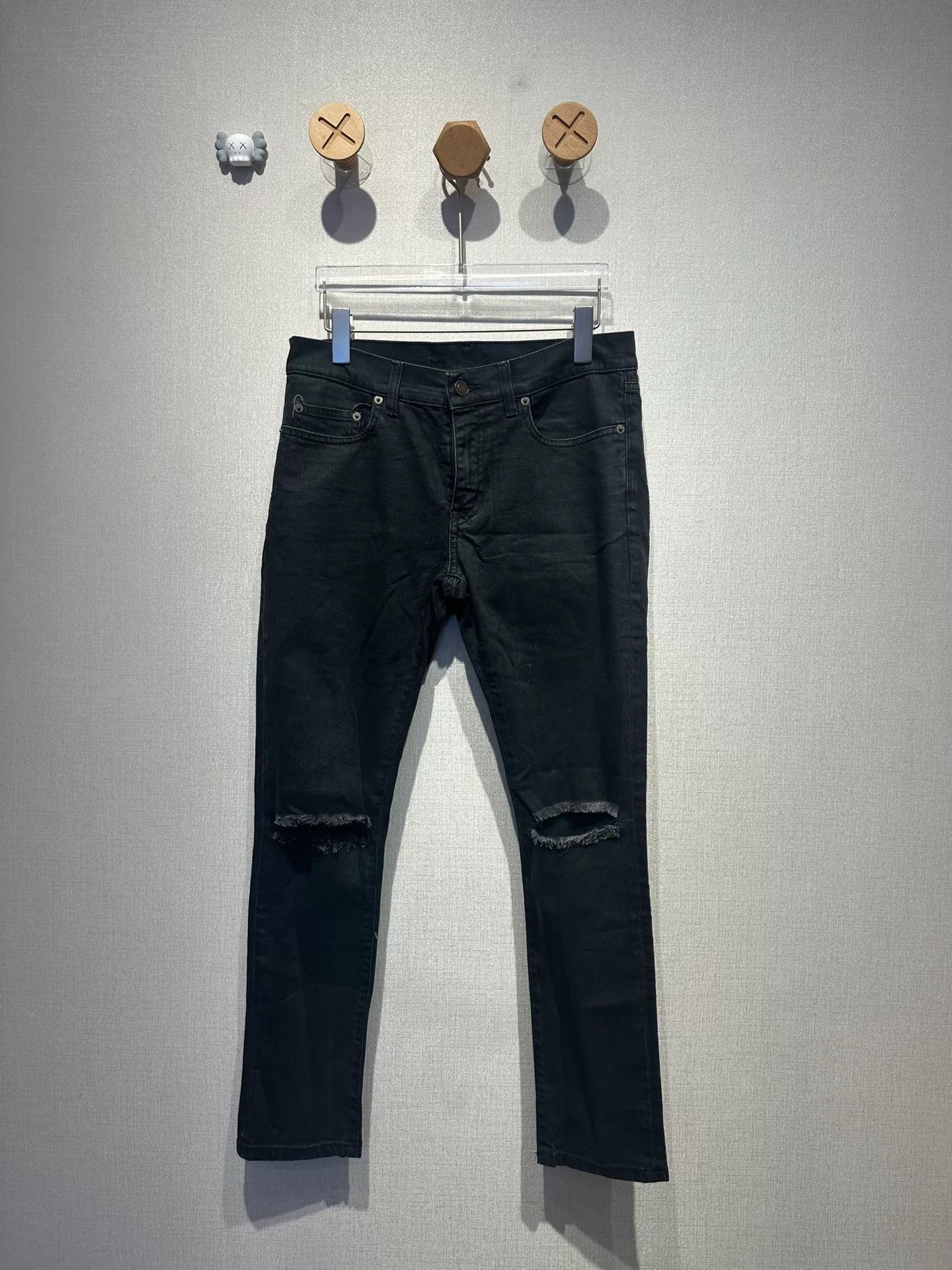 Saint Laurent Paris saint laurent black ripped skinny jeans Size US 40 / EU 56 - 1 Thumbnail