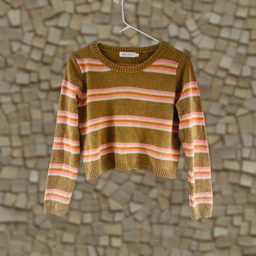 Vintage All in Favor Cropped Sweater Women's Size Medium Taupe Pink Striped Pullover Size M / US 6-8 / IT 42-44 - 1 Thumbnail