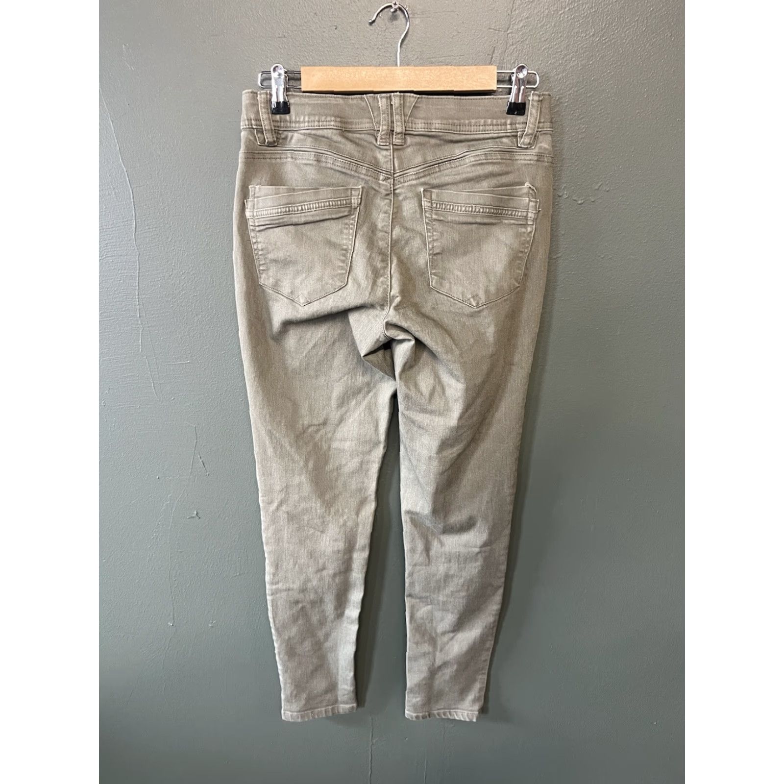 Vintage Democracy Beige Straight Leg Tapered Pants Womens 4 Beige Inseam 26 Ankle Regular Pants Size 27" / US 4 / IT 40 - 2 Thumbnail