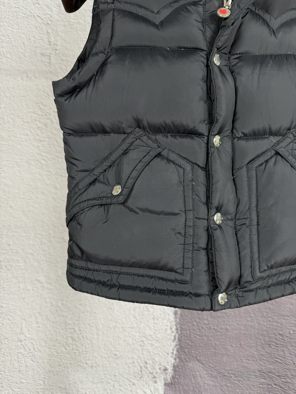 True Religion True Religion vintage black nylon women’s down vest gilet Size S / US 4 / IT 40 - 10 Thumbnail