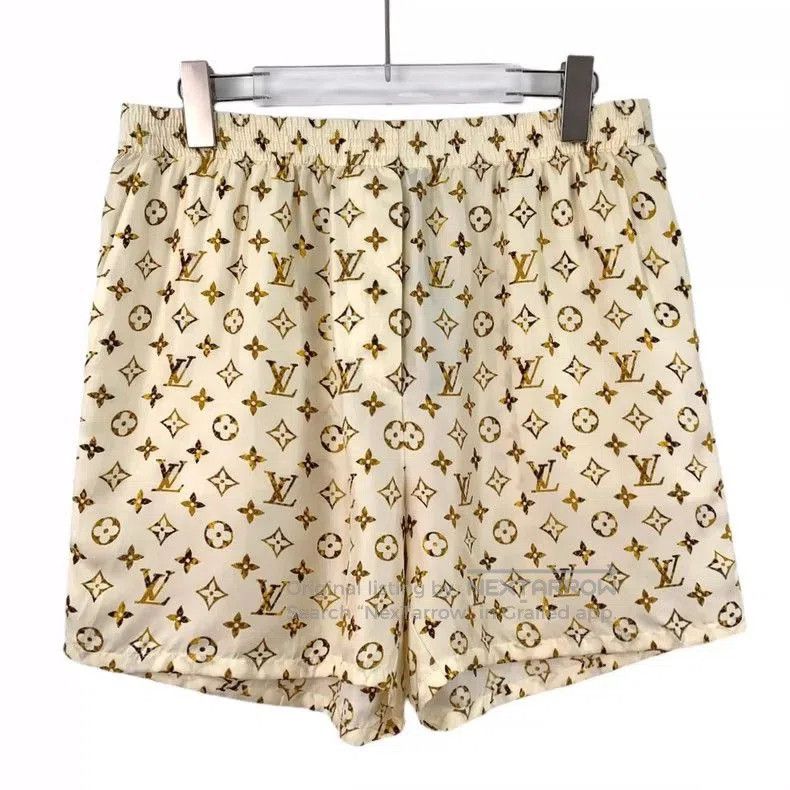 Louis Vuitton Louis Vuitton Beige Logo Print Silk Shorts. Size US 34 / EU 50 - 1 Thumbnail