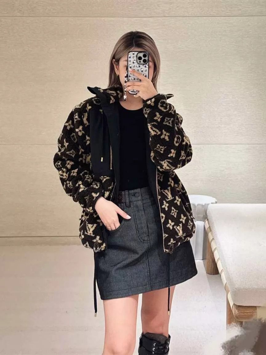 Louis Vuitton LV Monogram Teddy Jacket Size 36 Size XS / US 0-2 / IT 36-38 - 4 Thumbnail