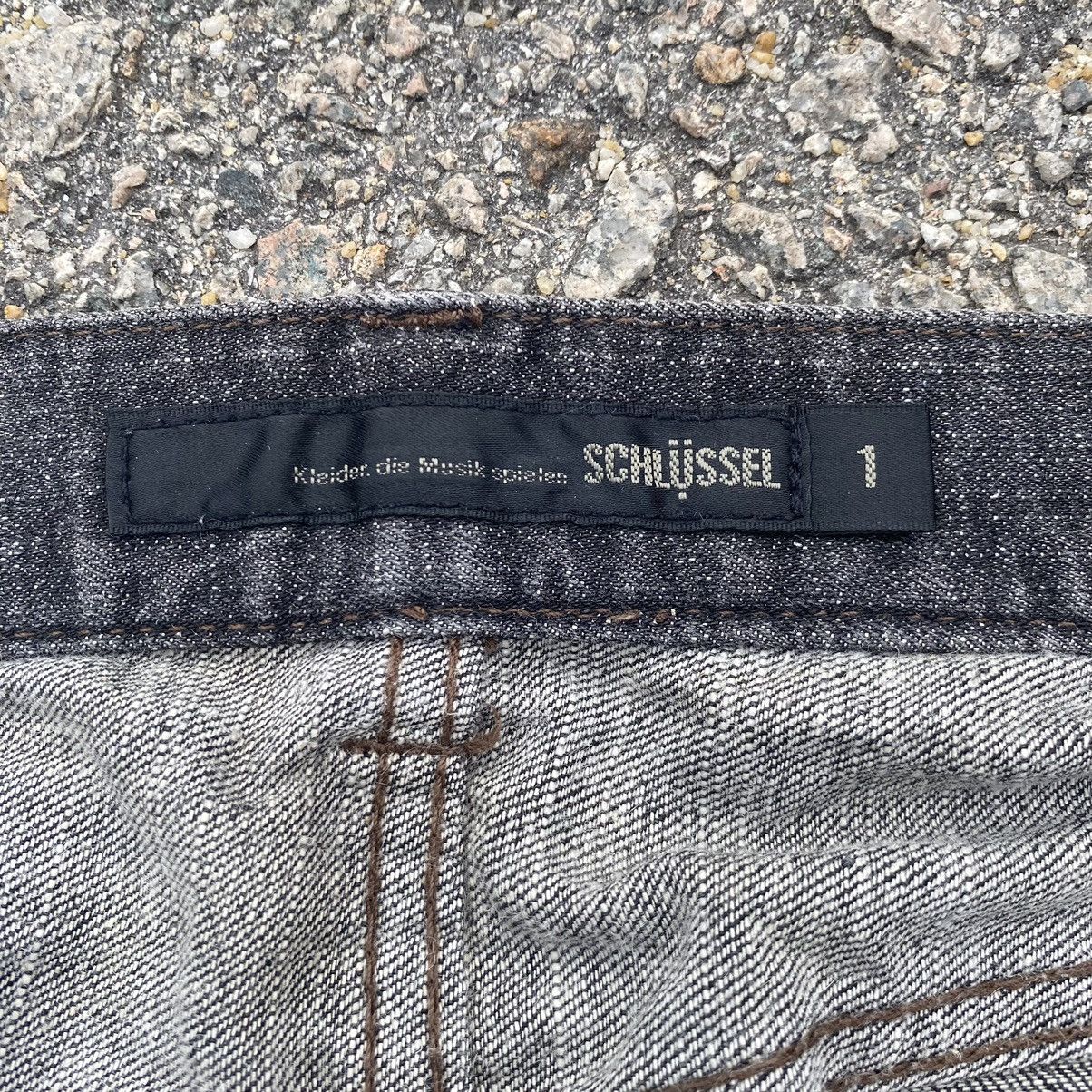 Japanese Brand VINTAGE JAPANESE BRAND BLACK DISTRESSED FLARE JEANS PANTS Size US 31 - 11 Thumbnail