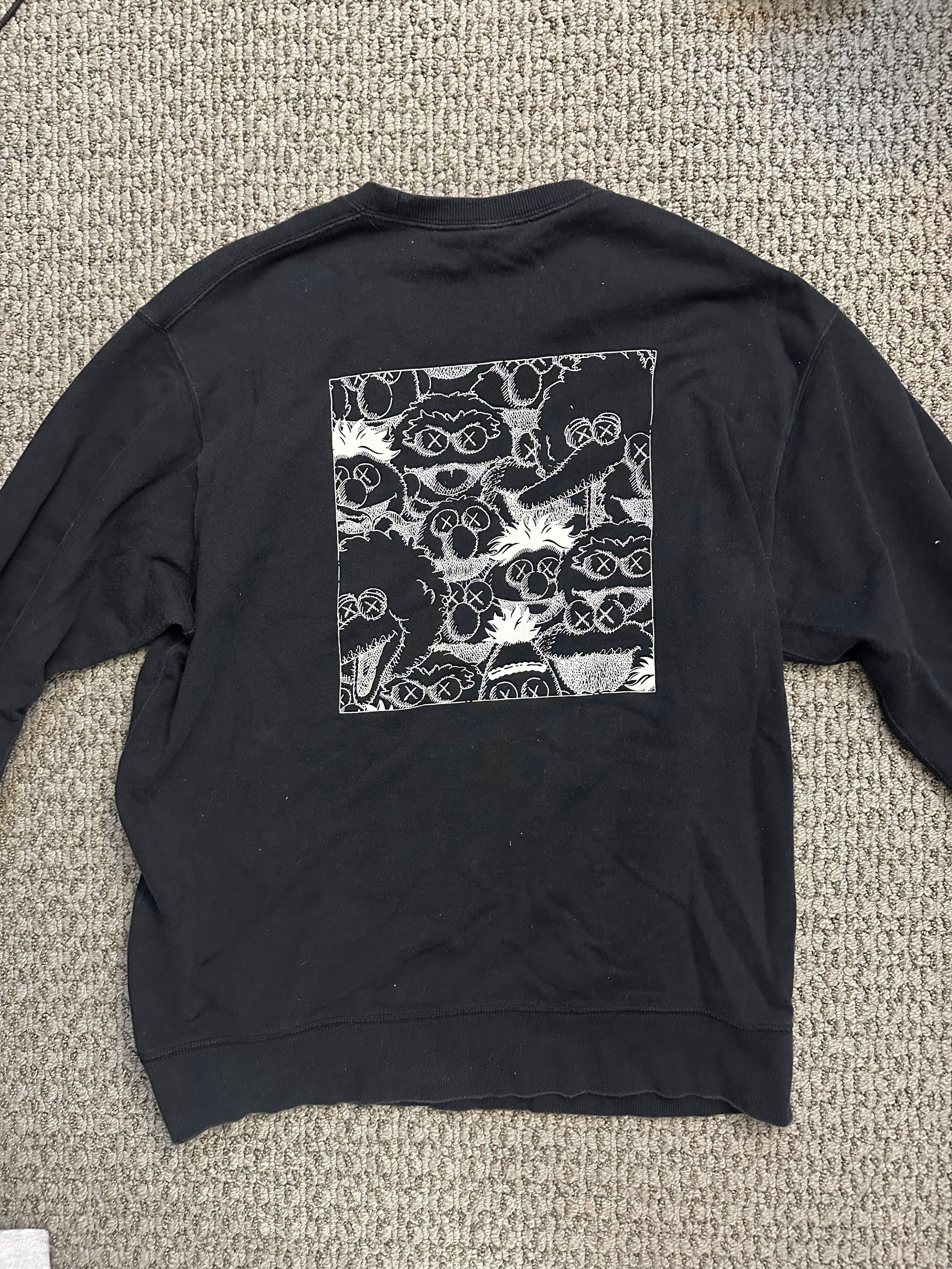 Kaws × Uniqlo KAWS x UNIQLO x Sesame Street Sweater Size US L / EU 52-54 / 3 - 2 Thumbnail