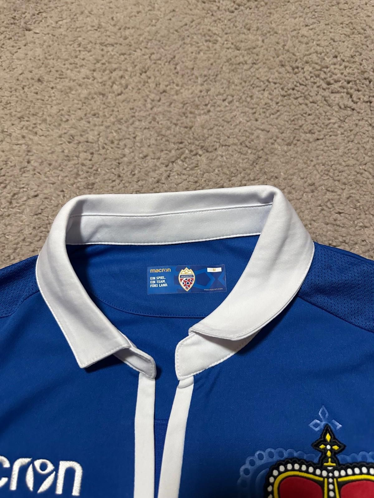 Macron LIECHTENSTEIN 2018/19 HOME FOOTBAL SHIRT SOCCER JERSEY sz M Size US M / EU 48-50 / 2 - 4 Thumbnail