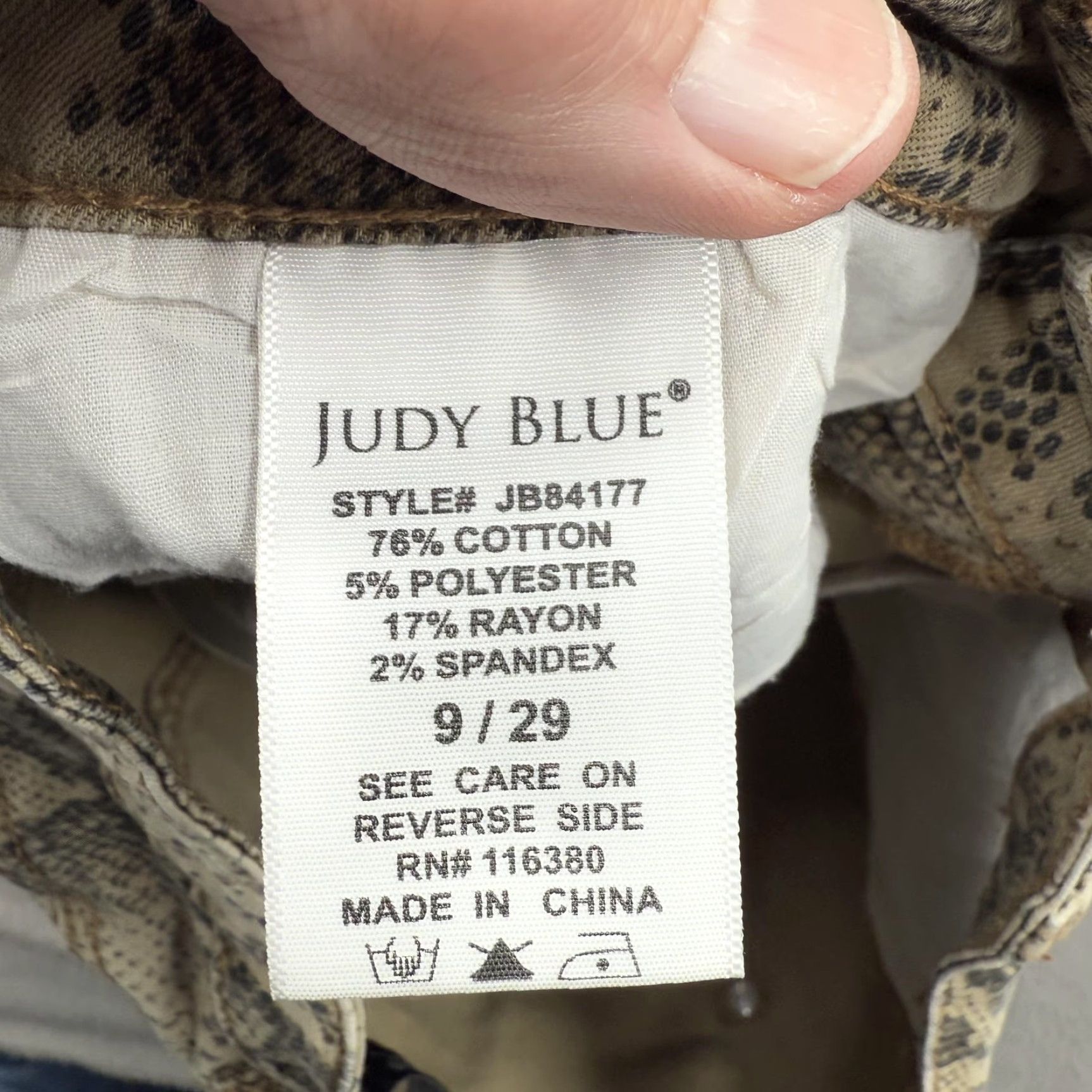 Vintage Judy Blue Jeans Womens Skinny 9/29 Beige Gray Snake Print Stretch JB84177 Jeans Slim Pockets Zip Fly Belt Loops Denim Black? Size 30" / US 8 / IT 44 - 5 Thumbnail