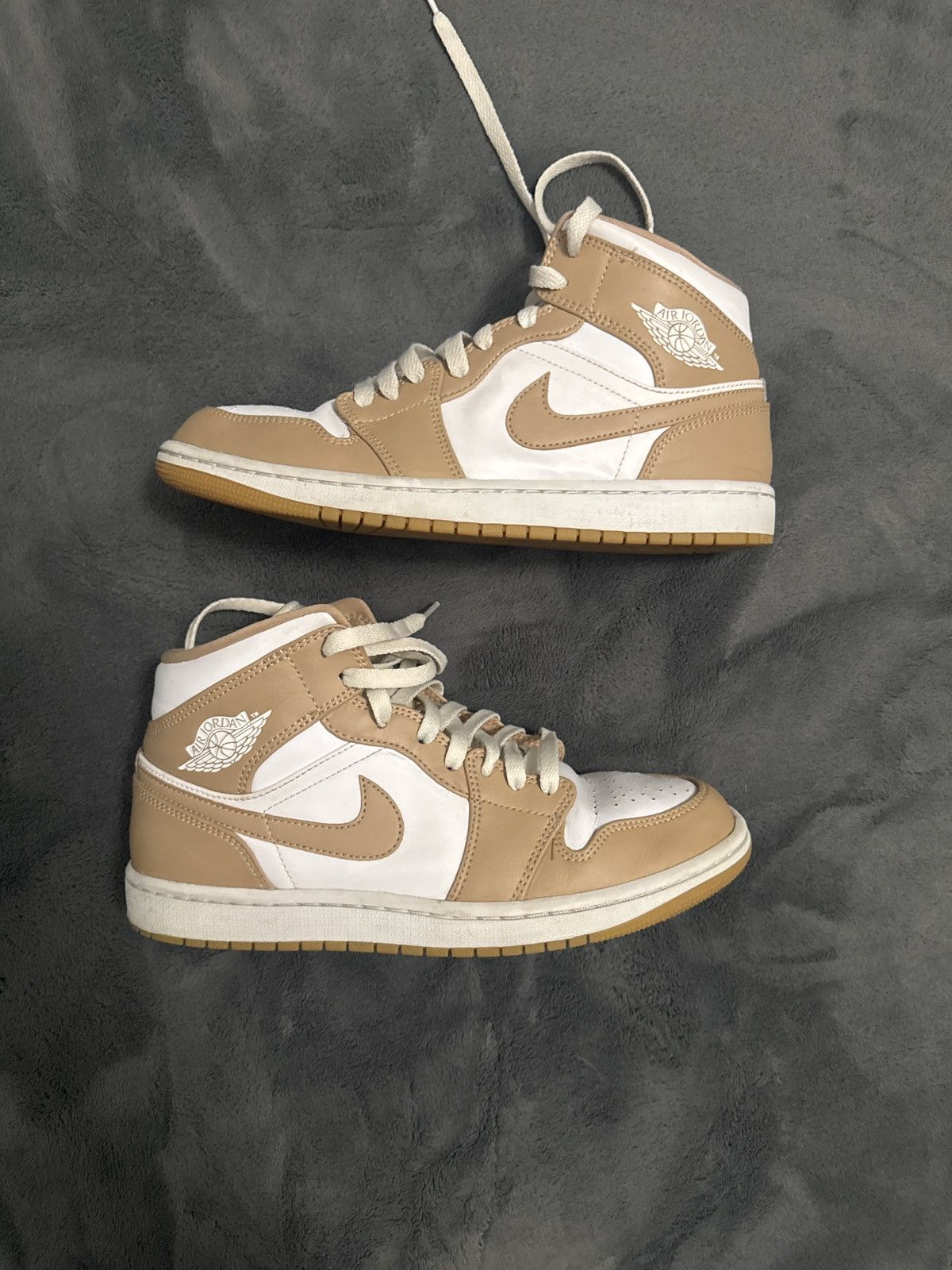 Jordan Brand Air Jordan 1 Retro Size US 8.5 / EU 41-42 - 2 Thumbnail