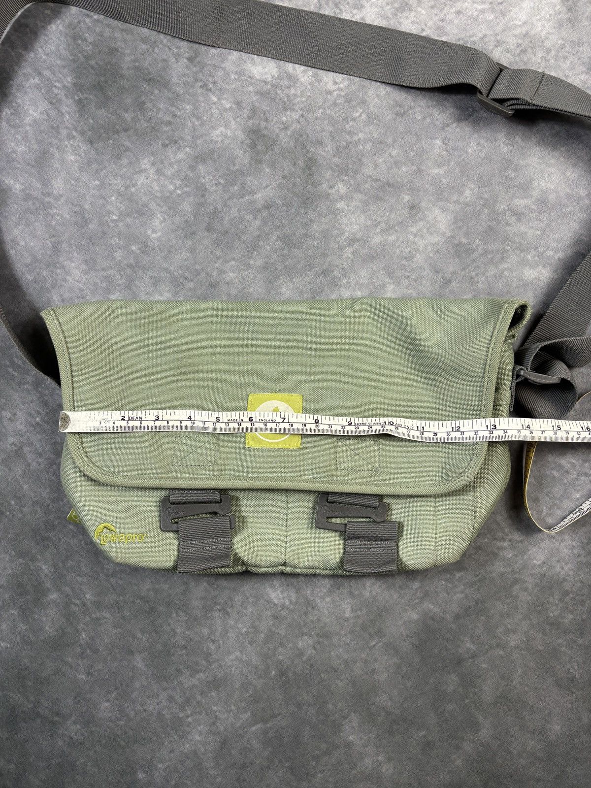 Lowepro Lowepro Side Bag Mini Messenger Recycled Green Canvas Sling Size ONE SIZE - 3 Thumbnail