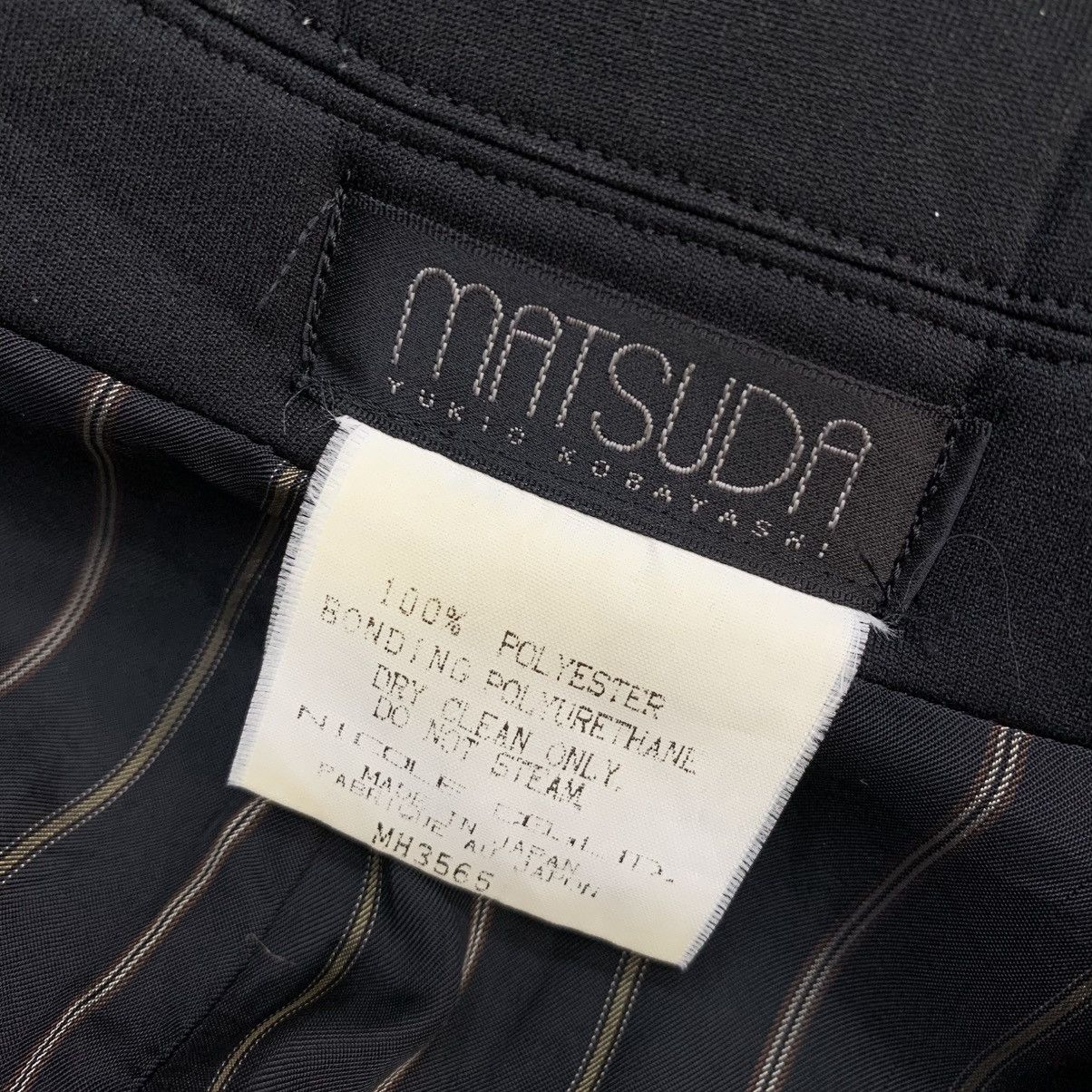 Matsuda 1980s Matsuda by Yukio Kobayashi Time Bomb Zipper Foam Coat Size US L / EU 52-54 / 3 - 7 Thumbnail
