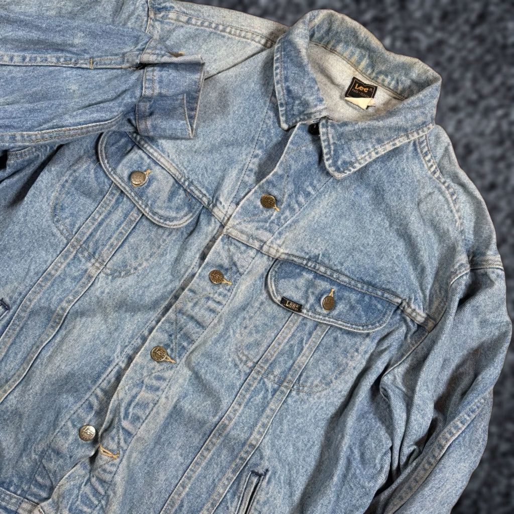 Lee VINTAGE Lee Rider Denim Jacket Mens 48L Blue Biker Trucker Light Jacket Denim Blue Mens 48L Biker Lee Rider VTG Size US M / EU 48-50 / 2 - 1 Thumbnail