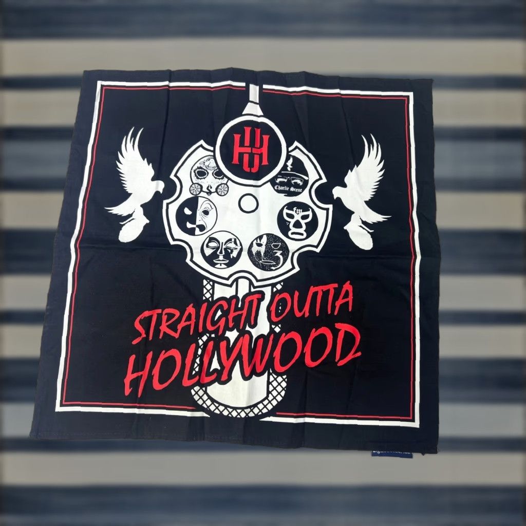 Vintage Hollywood Undead Bandana Unisex 20x20 Black Paisley Face Mask Head Wrap Mouth Cover Scarf The Blood Album Size ONE SIZE - 1 Thumbnail