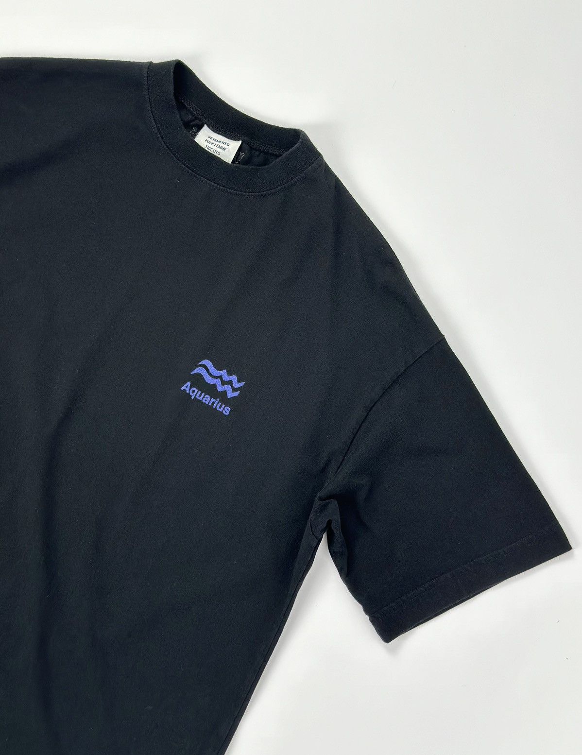 Vetements Vetements - Demna “Aquarius Star Graphic Tee” Size US XS / EU 42 / 0 - 2 Thumbnail