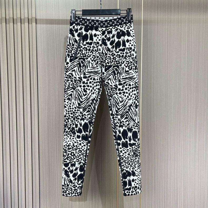 louis vuitton patterned yoga pants size 36-dmc