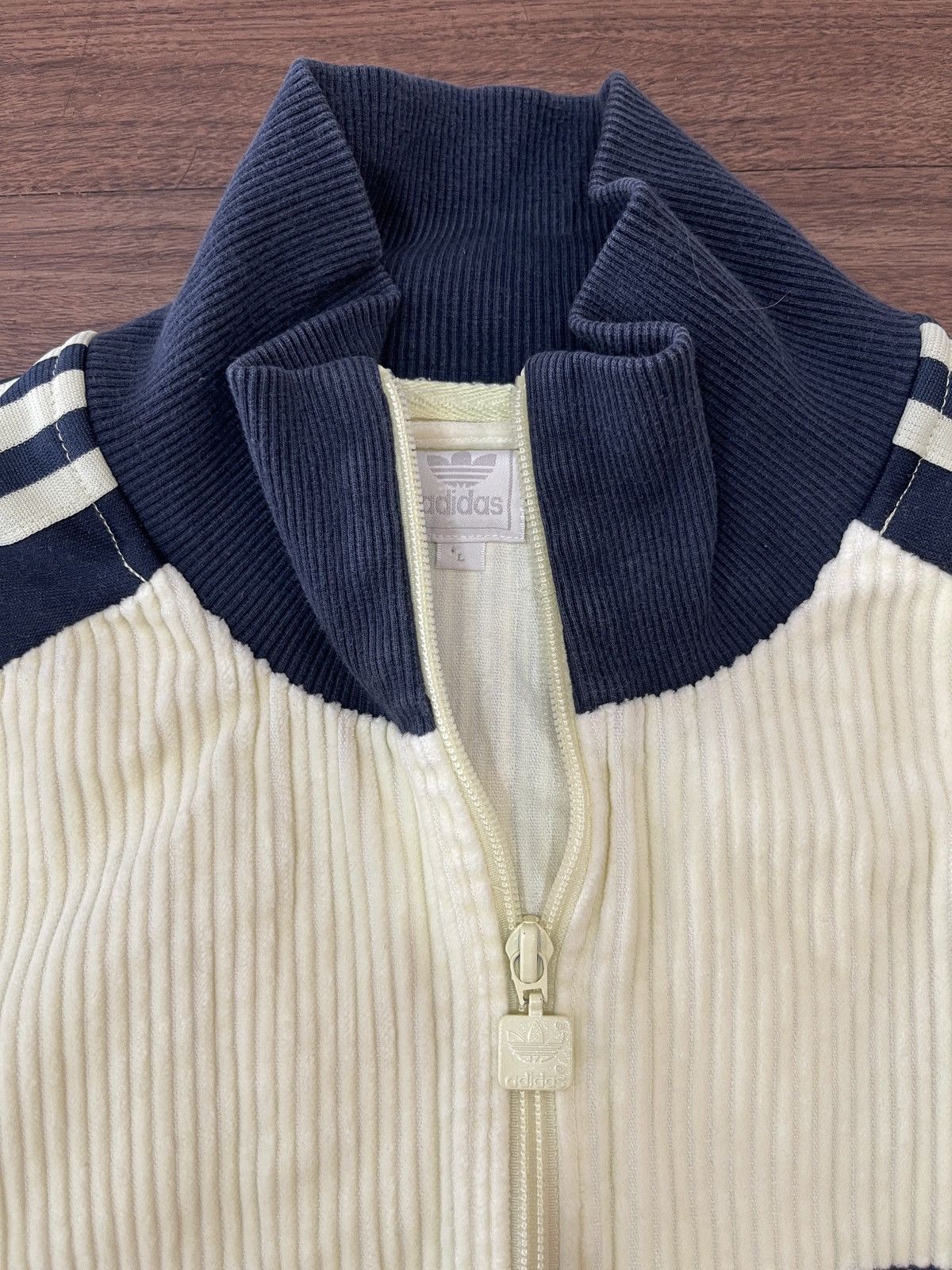 Adidas Very rare Vintage Adidas Seasonal Corduroy Track Jacket Size US L / EU 52-54 / 3 - 5 Thumbnail
