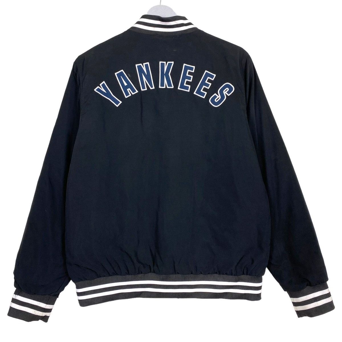 MLB × New York Yankees 💥NY YANKEES BIG LOGO MLB LIGHT JACKET Size US L / EU 52-54 / 3 - 12 Thumbnail