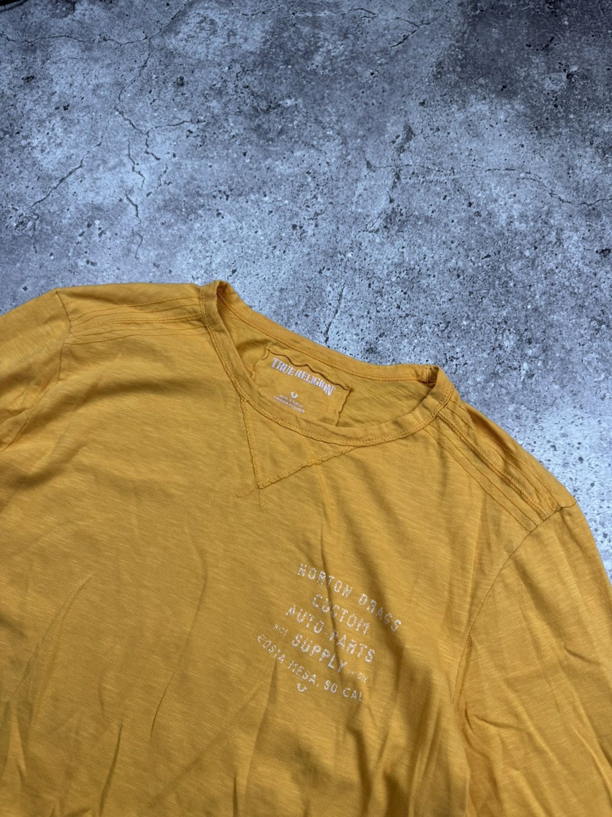 True Religion Vintage True Religion Drugs long sleeve big logo size XL Size US M / EU 48-50 / 2 - 6 Thumbnail