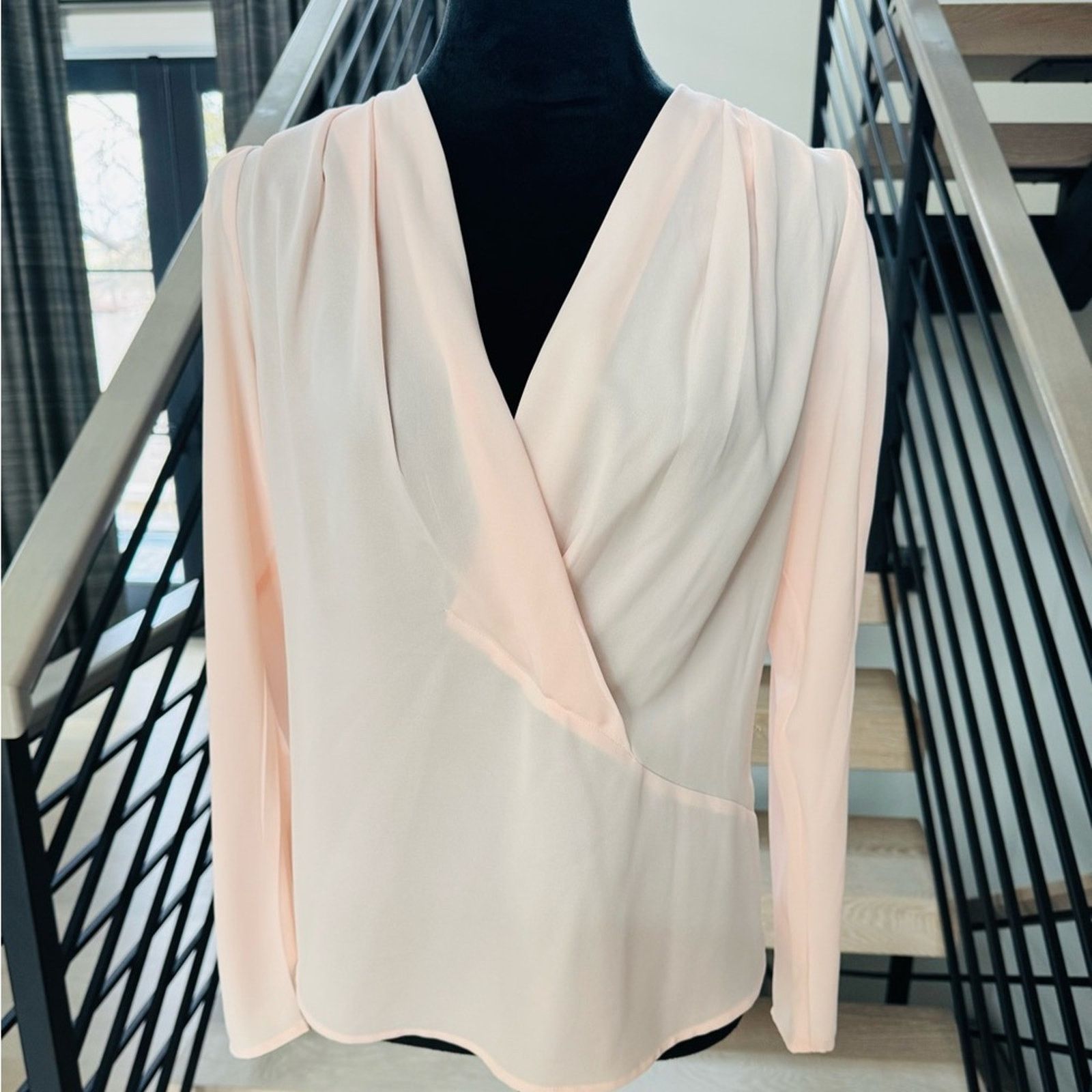 Other New Marciano Chic Sheer Women's Blouse in Soft Pink size S Size S / US 4 / IT 40 - 1 Thumbnail